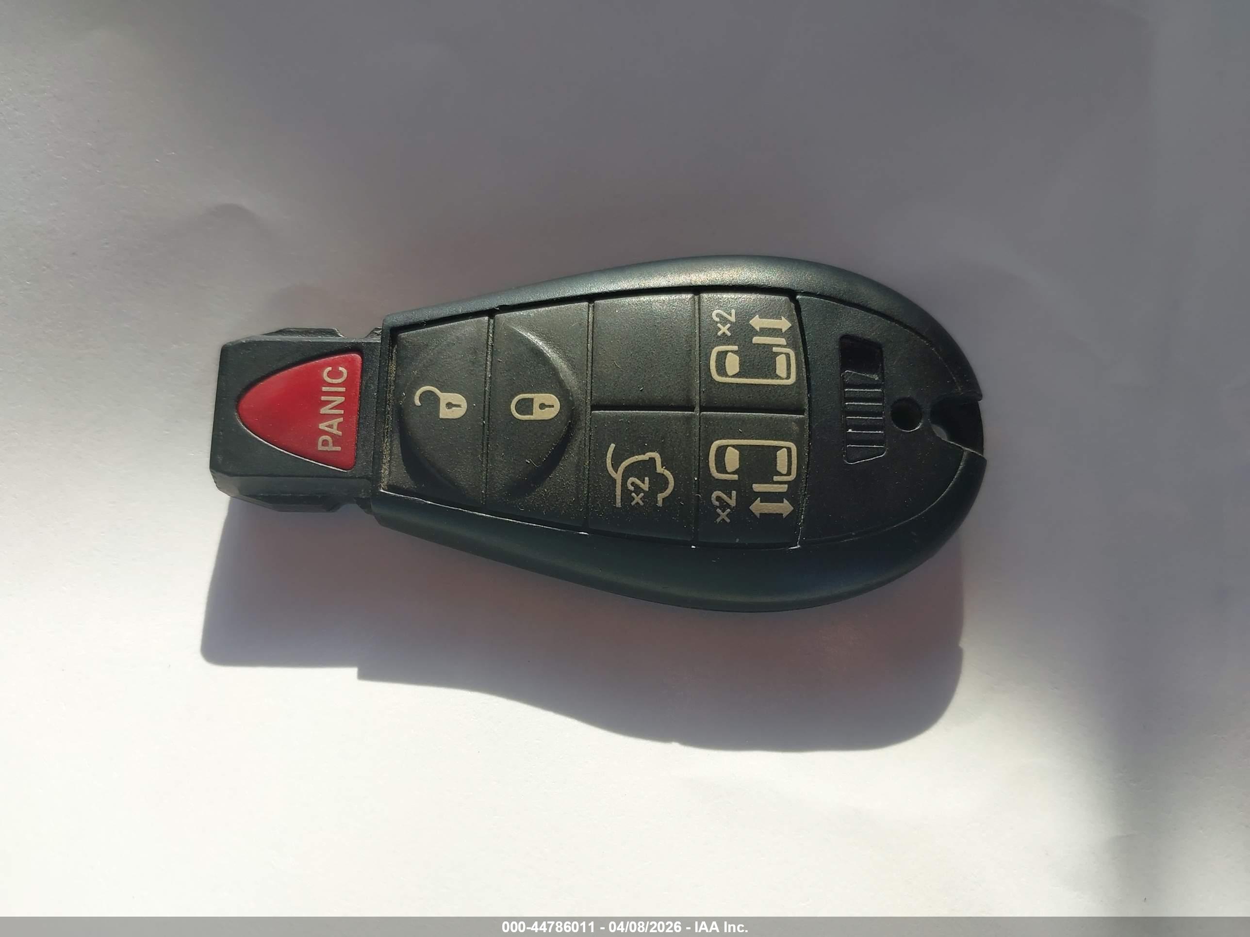 CHRYSLER TOWN image 11