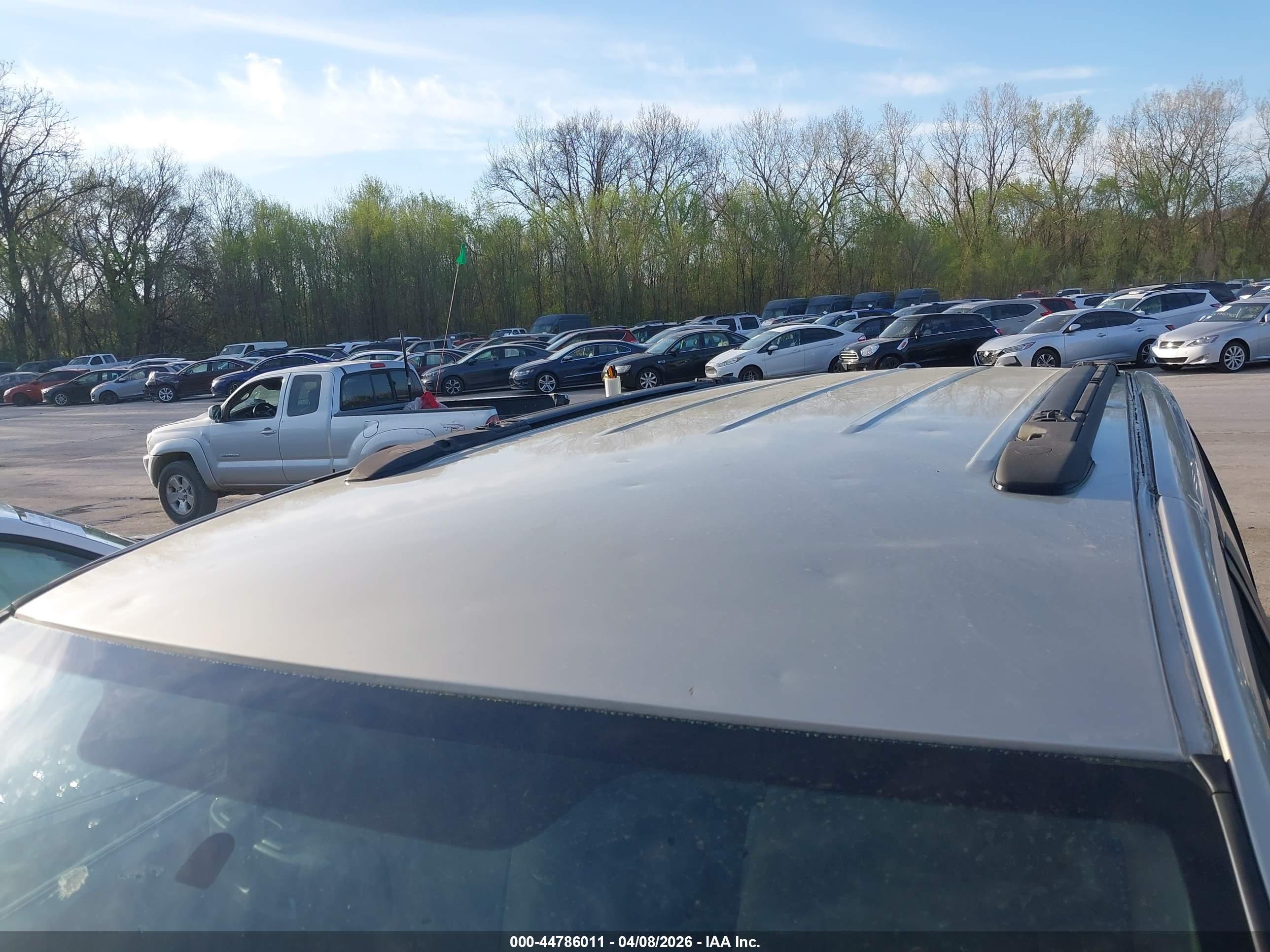 CHRYSLER TOWN image 6