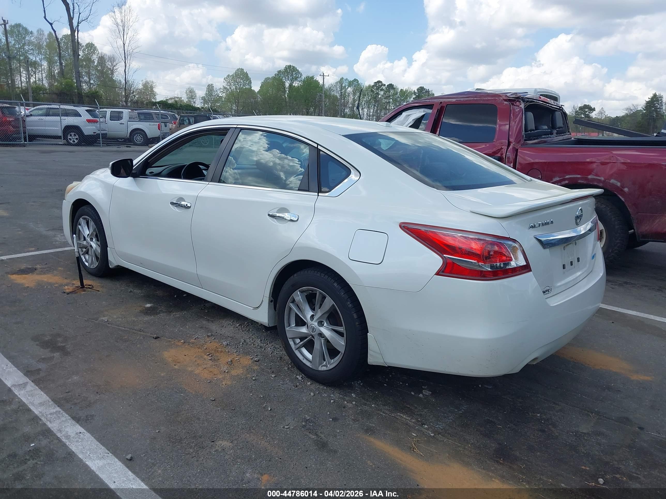 NISSAN ALTIMA image 3