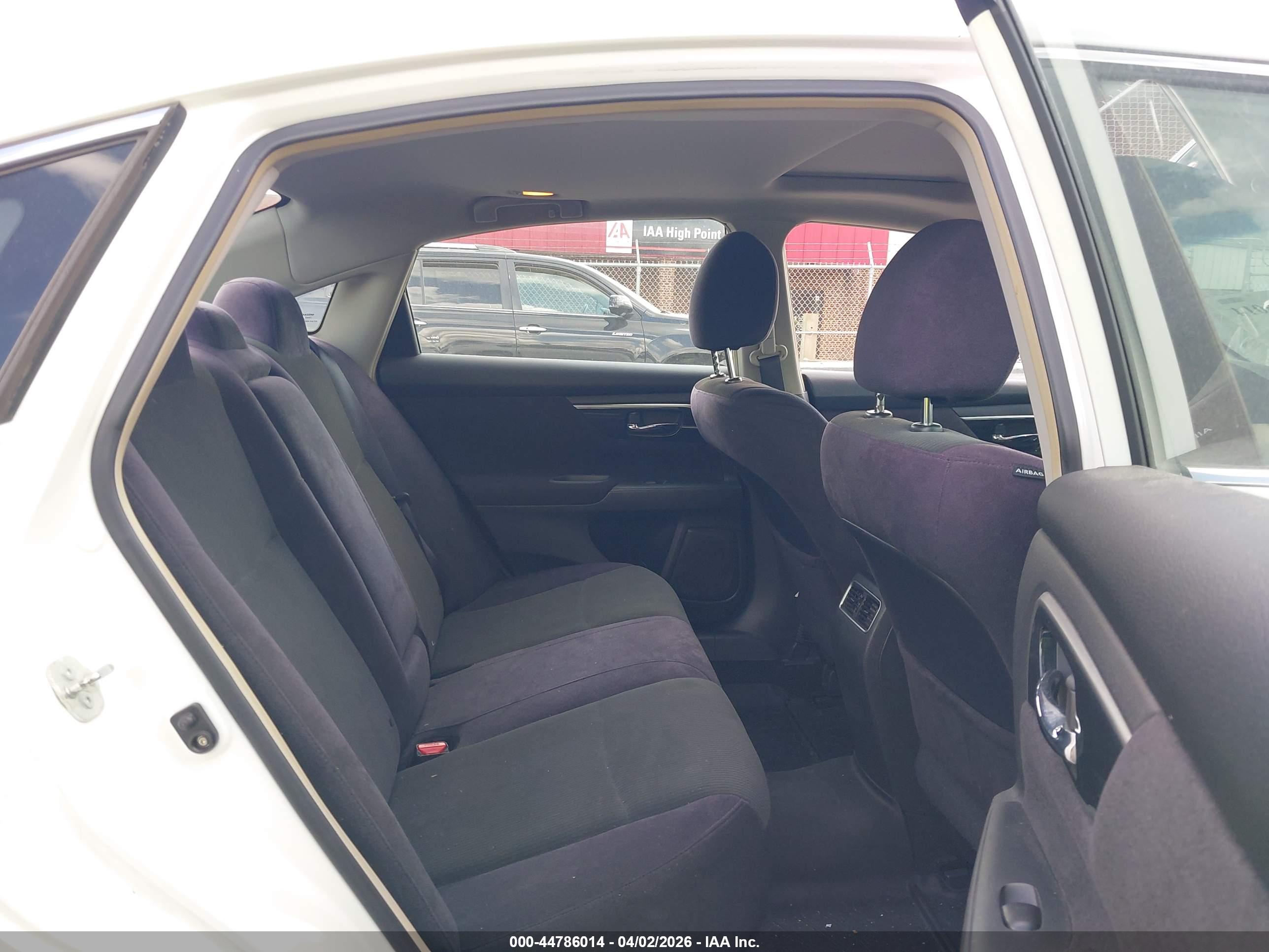 NISSAN ALTIMA image 8