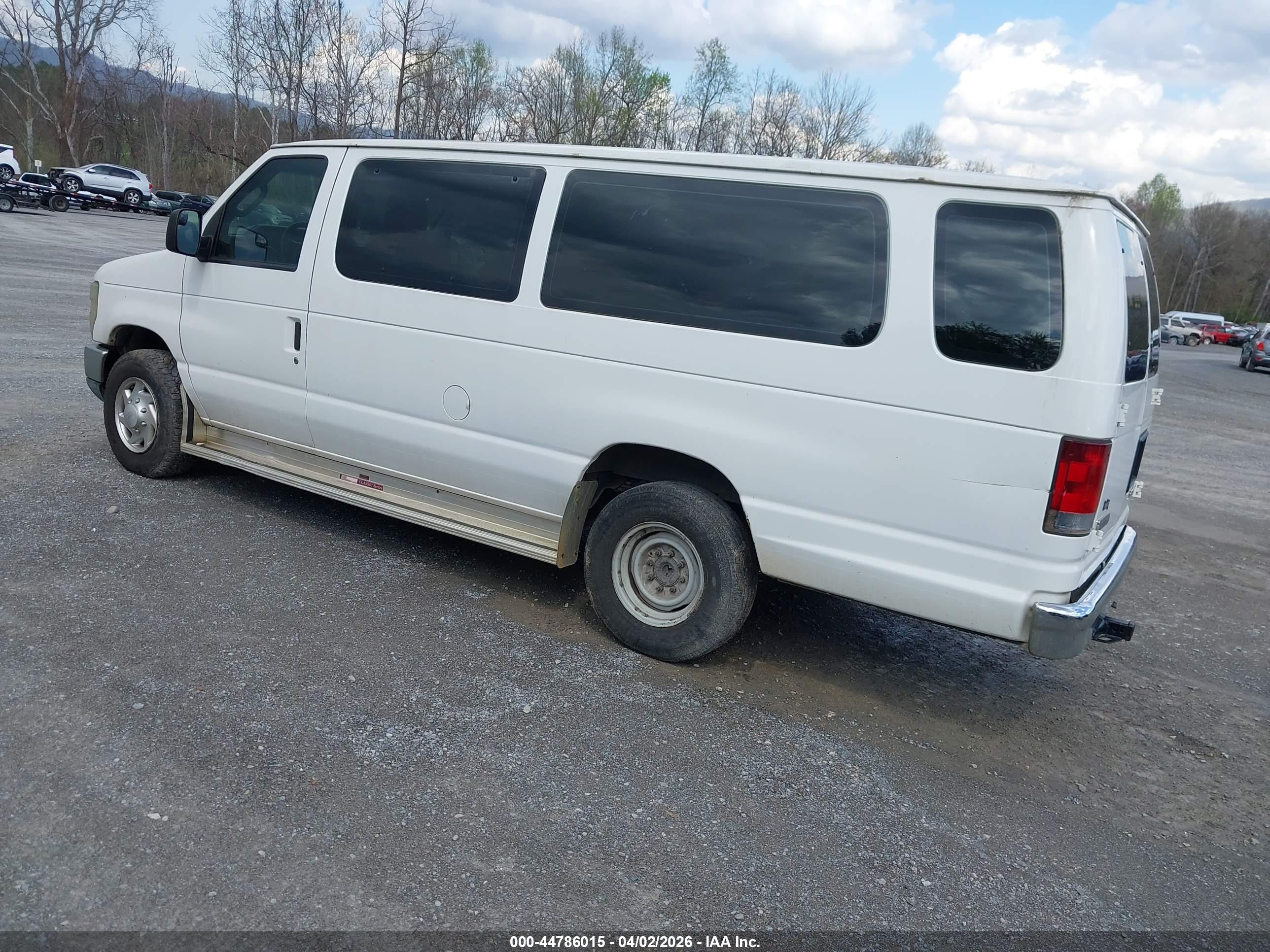 FORD E-350 image 3