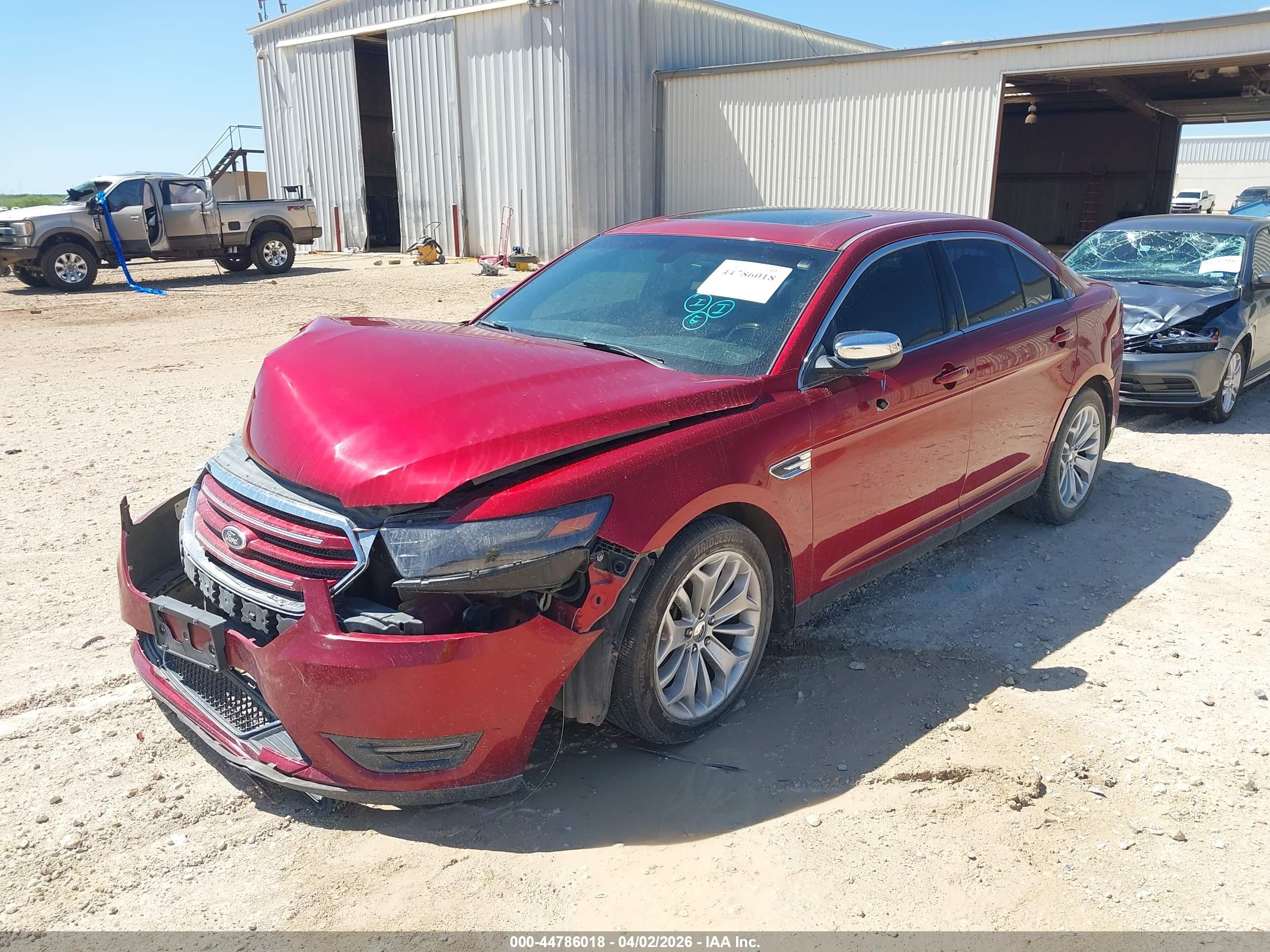 FORD TAURUS image 2