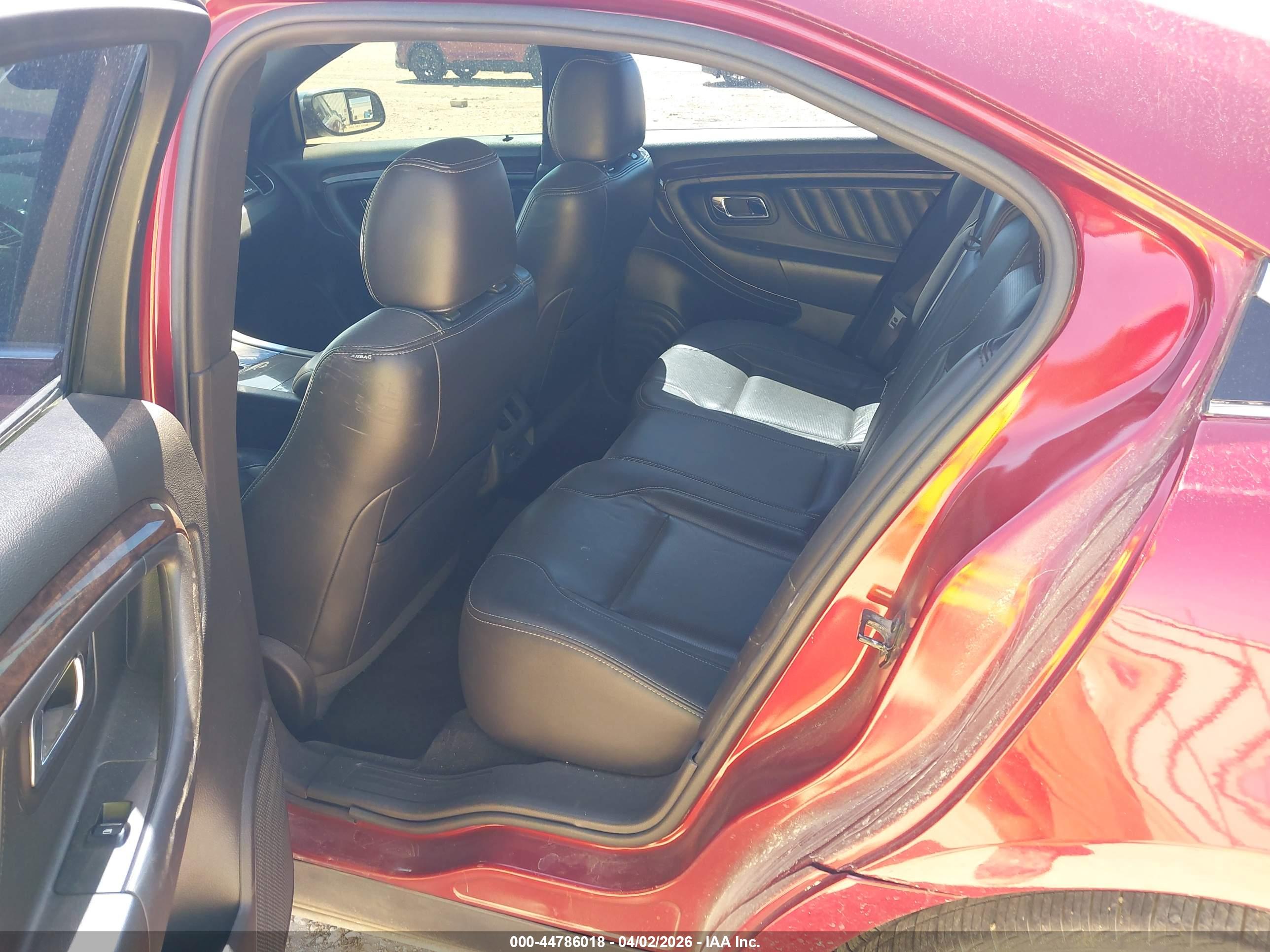 FORD TAURUS image 8