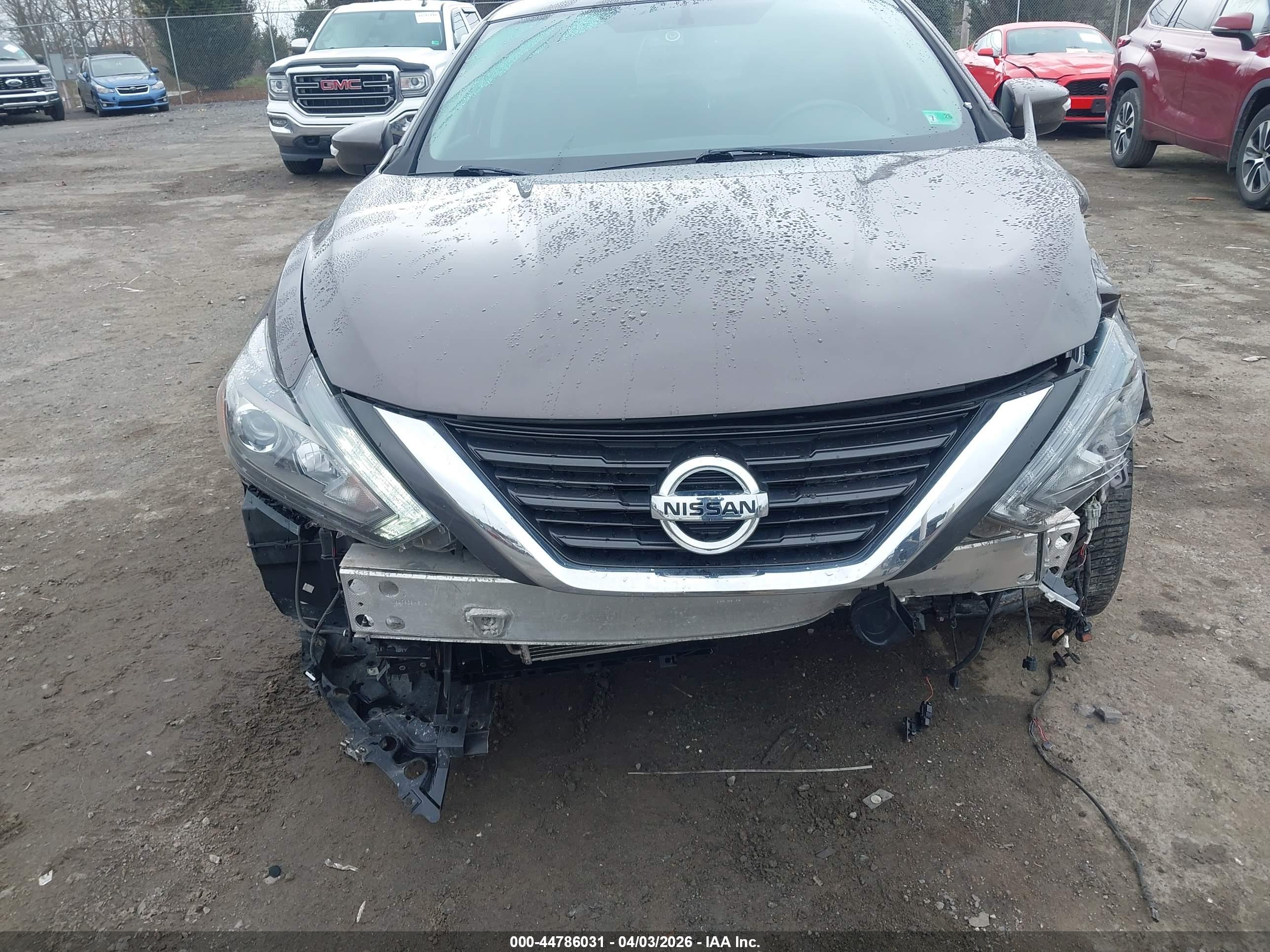 NISSAN ALTIMA image 6