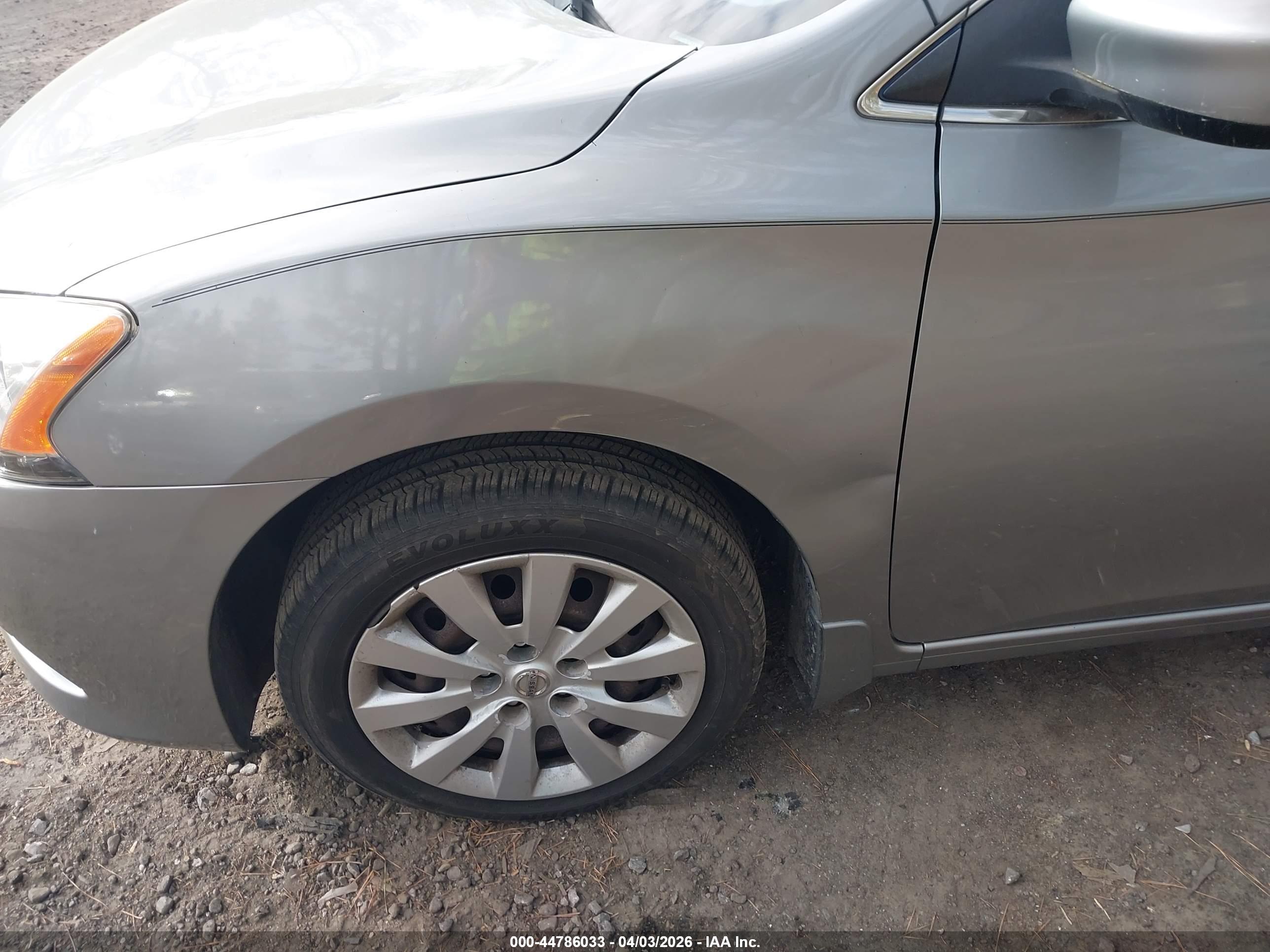 NISSAN SENTRA image 6