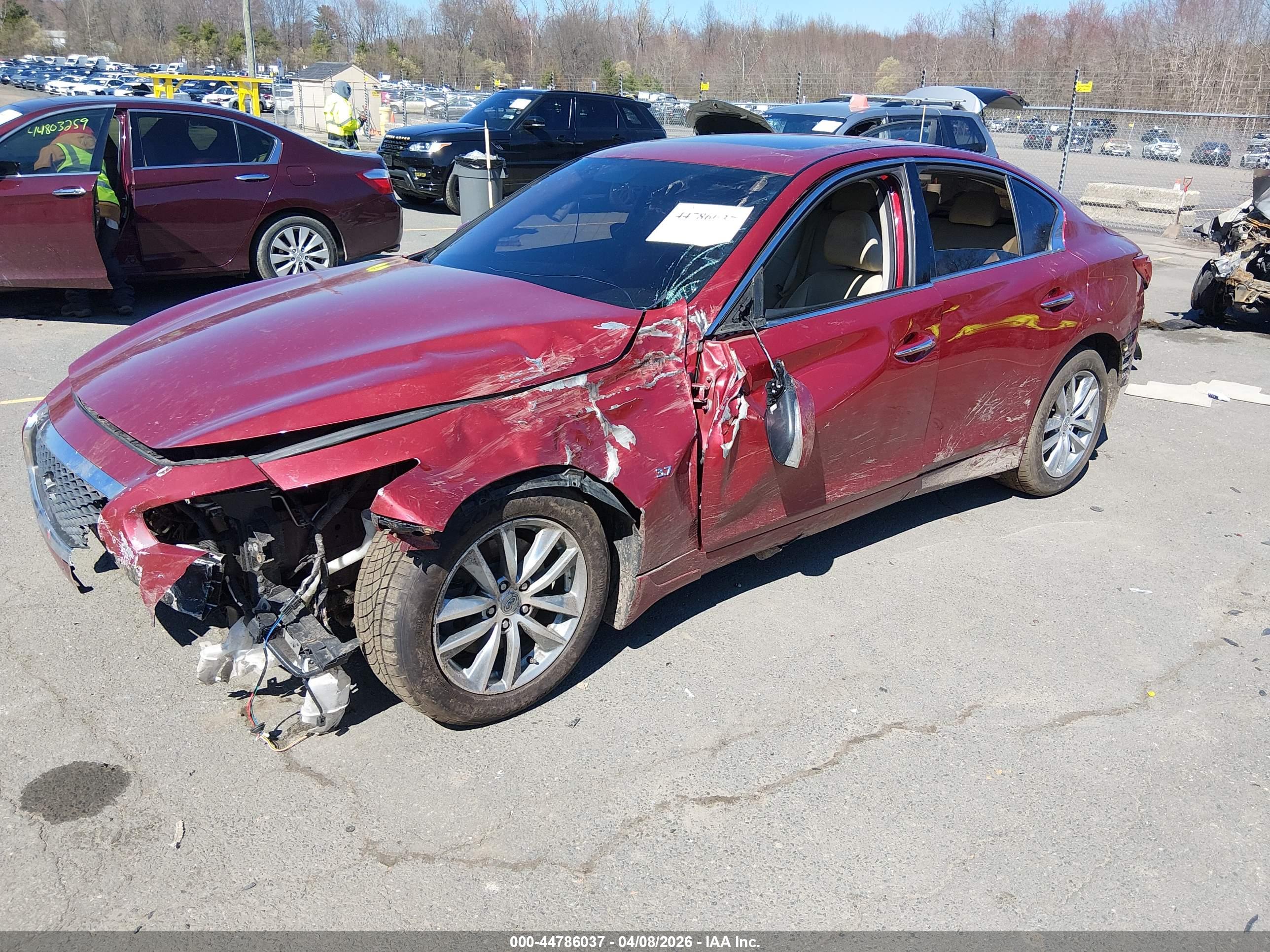 INFINITI Q50 image 2