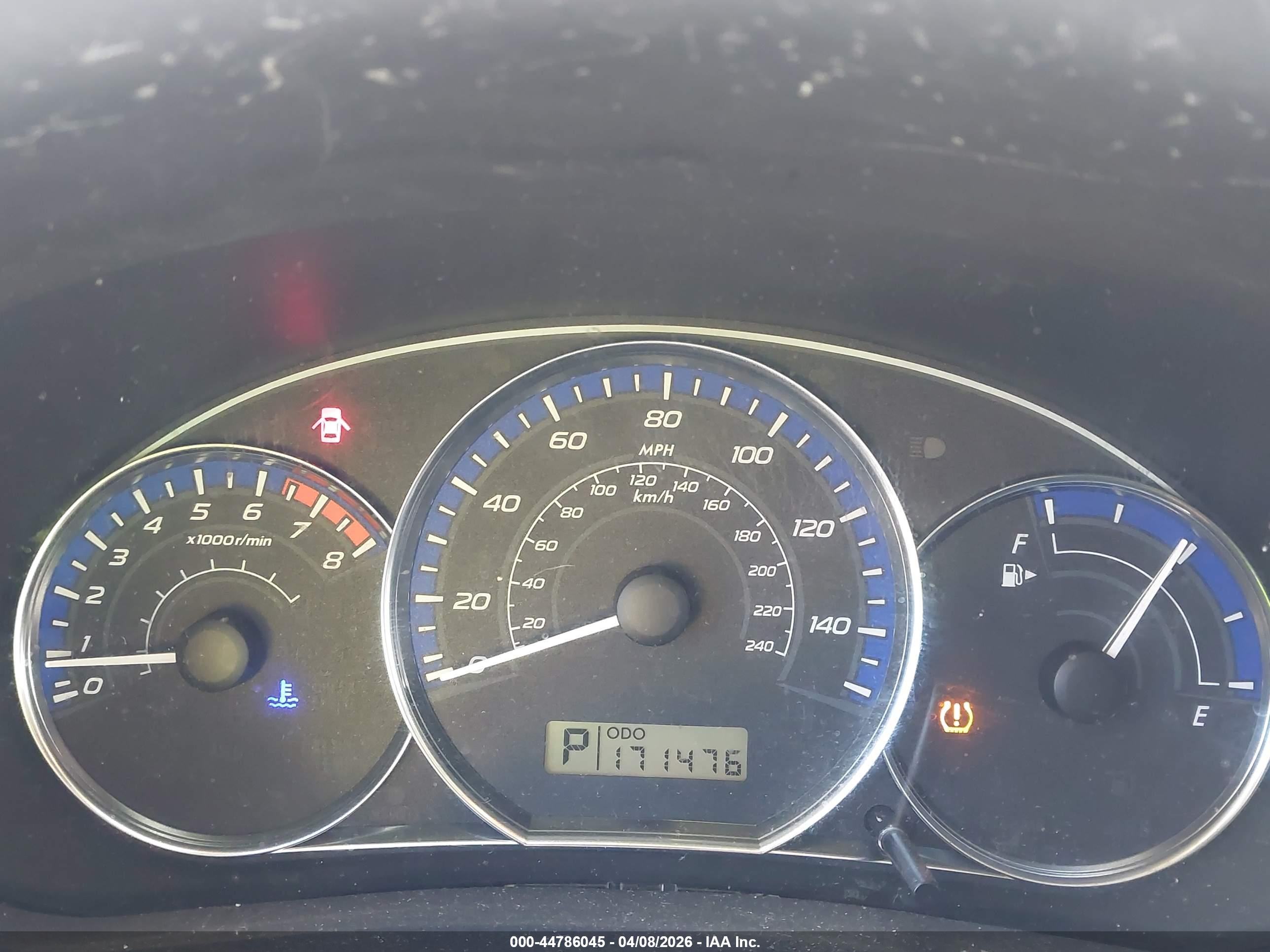 SUBARU FORESTER image 7