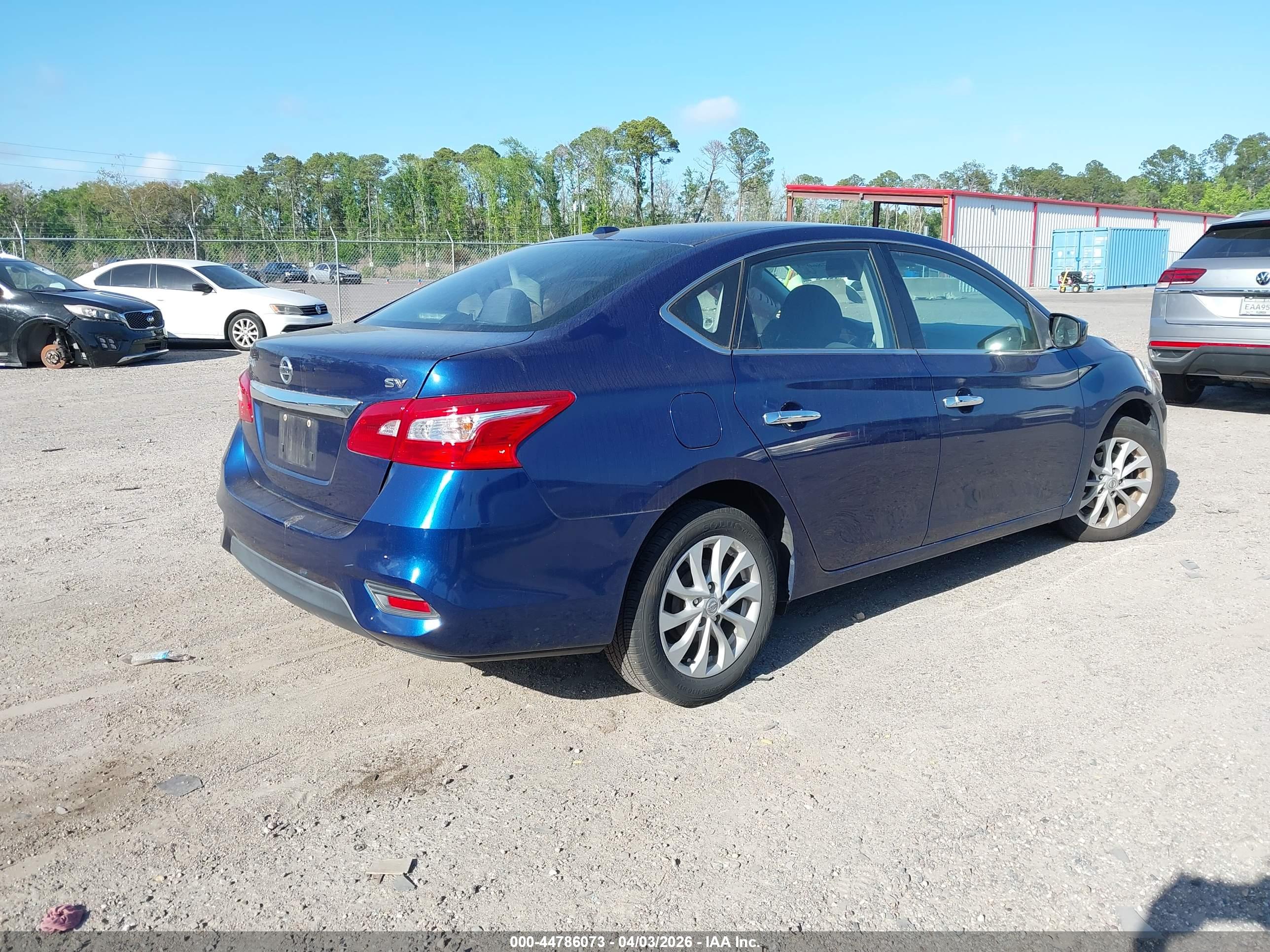NISSAN SENTRA image 4