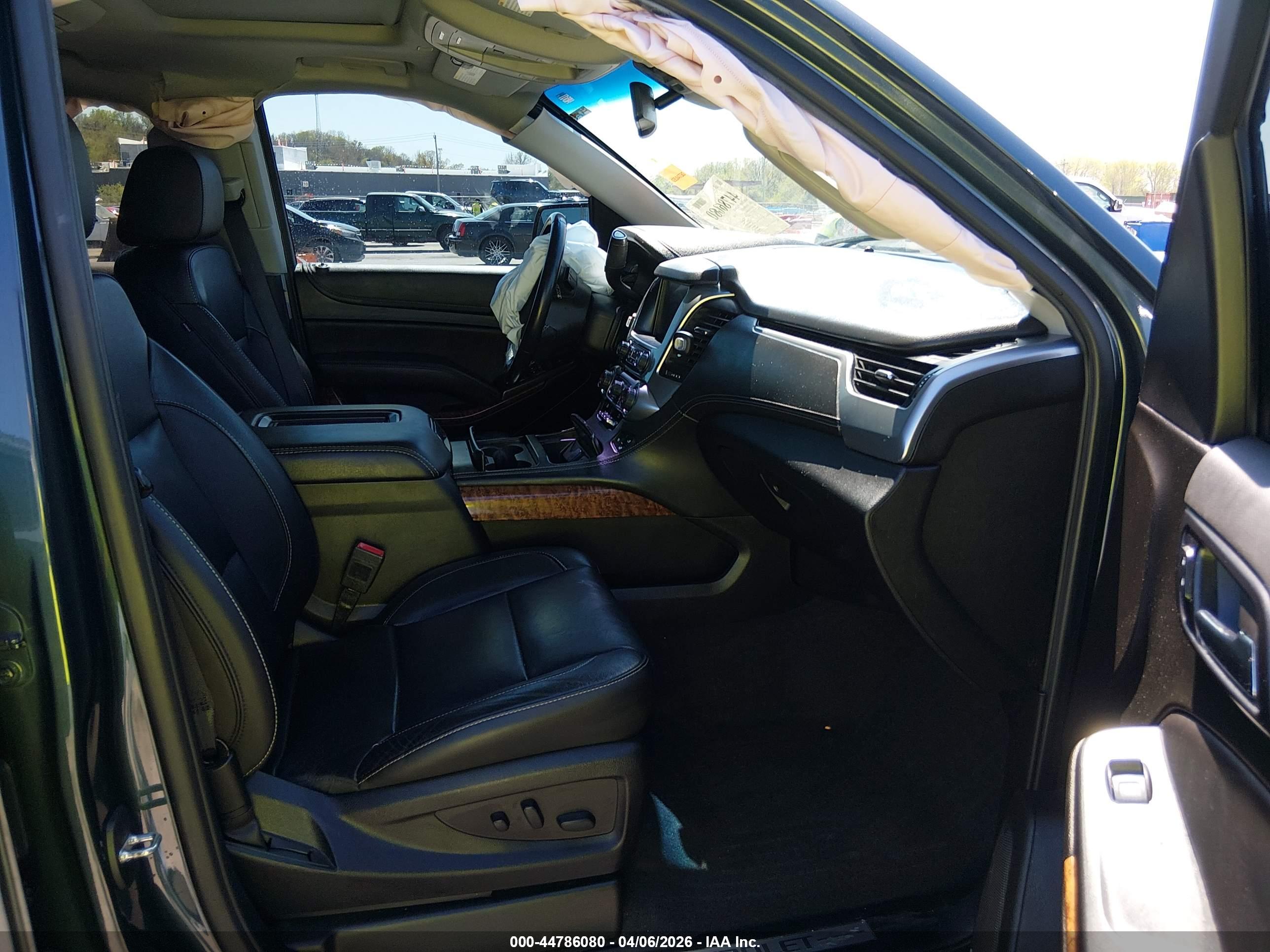 CHEVROLET TAHOE image 5