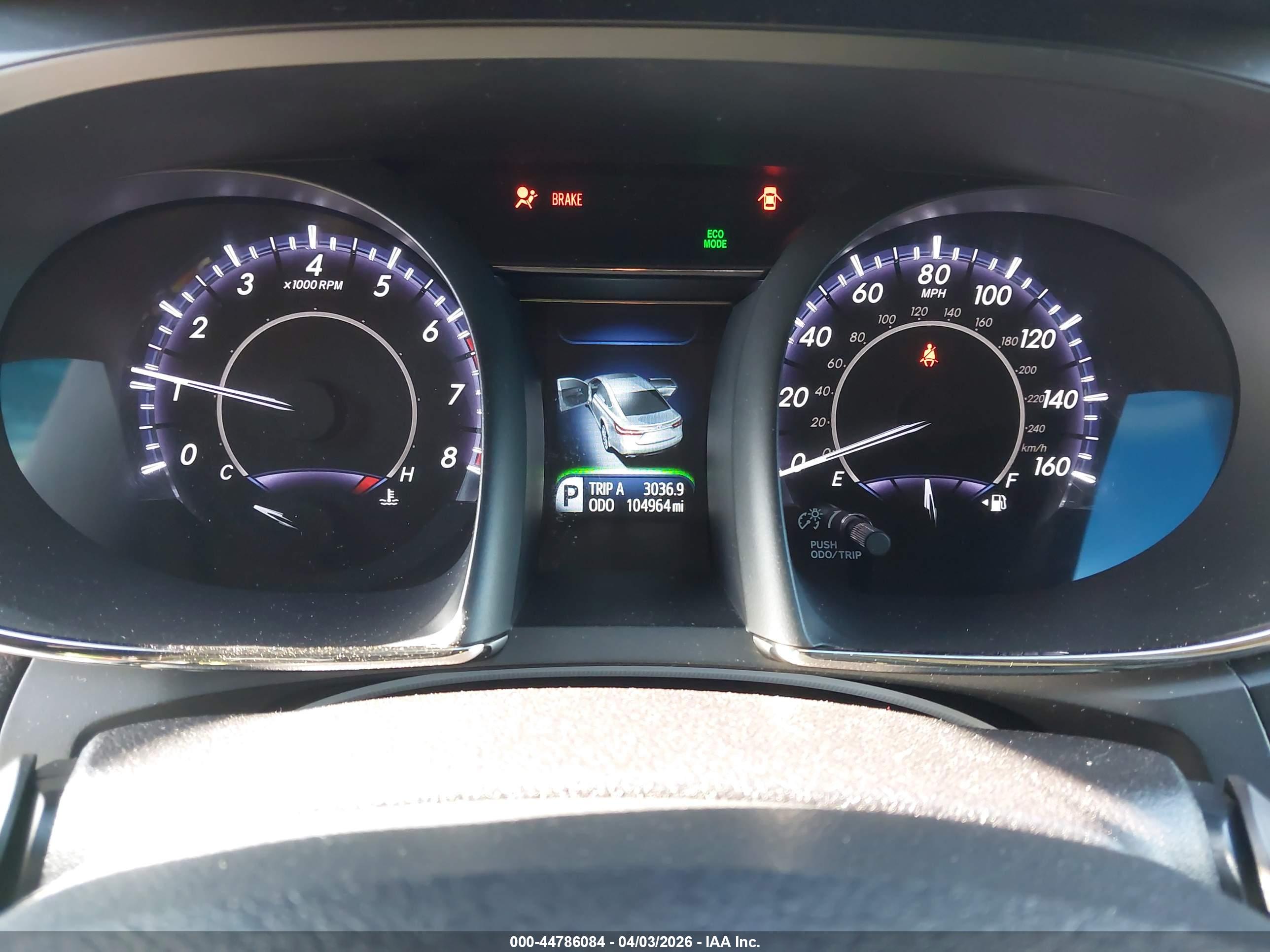 TOYOTA AVALON image 7