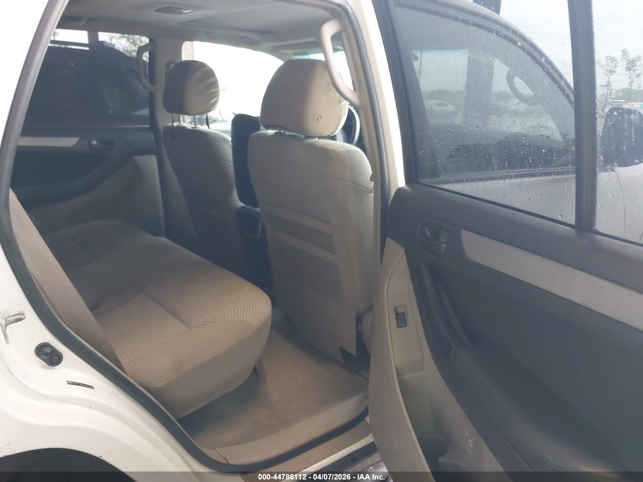 TOYOTA 4RUNNER image 8
