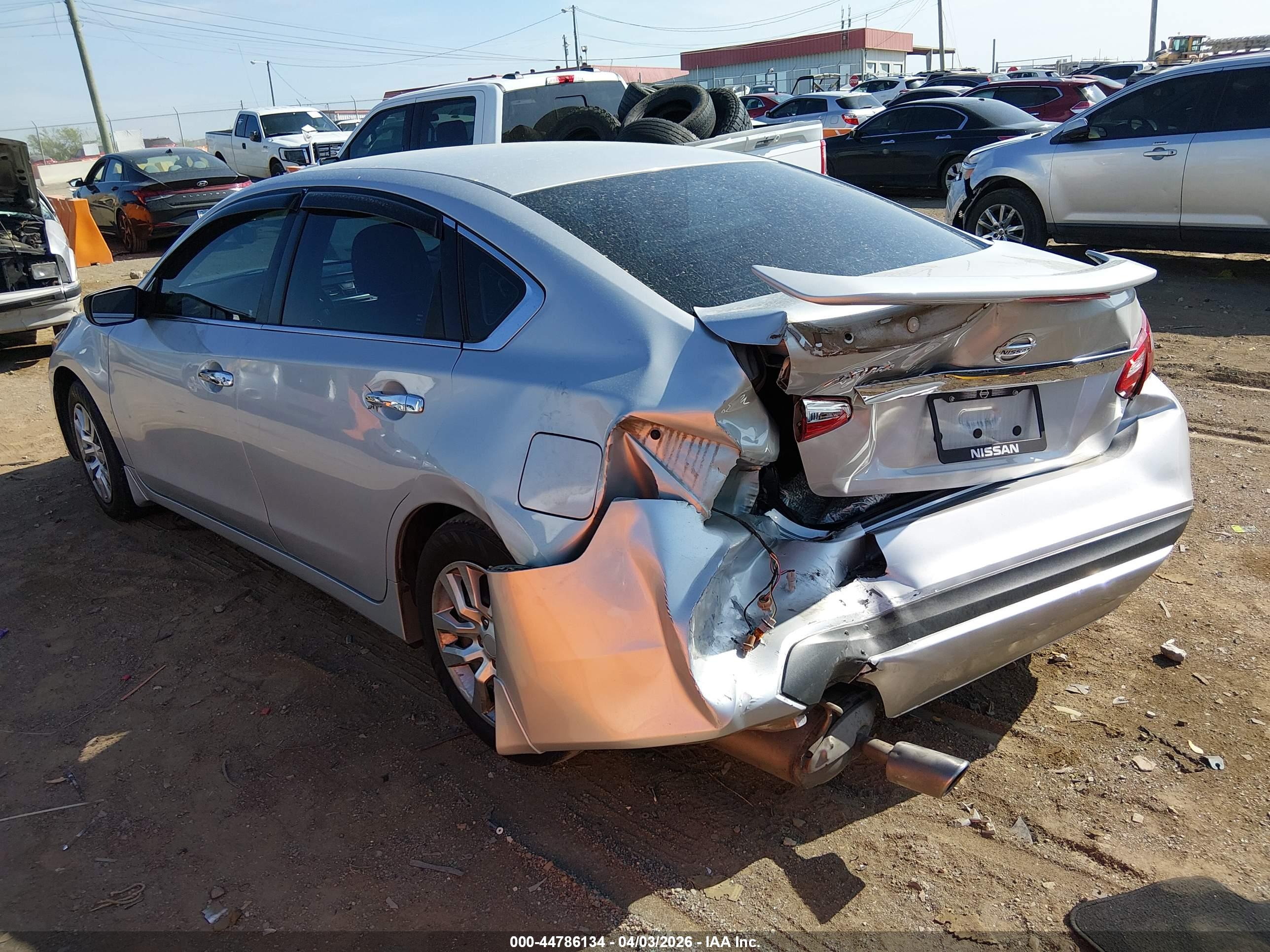 NISSAN ALTIMA image 3