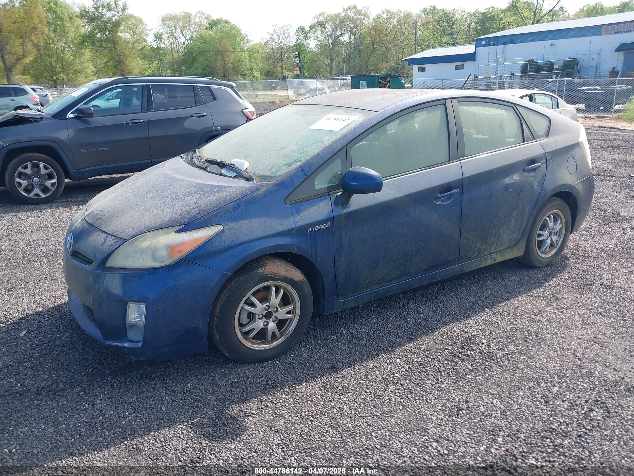 TOYOTA PRIUS image 2