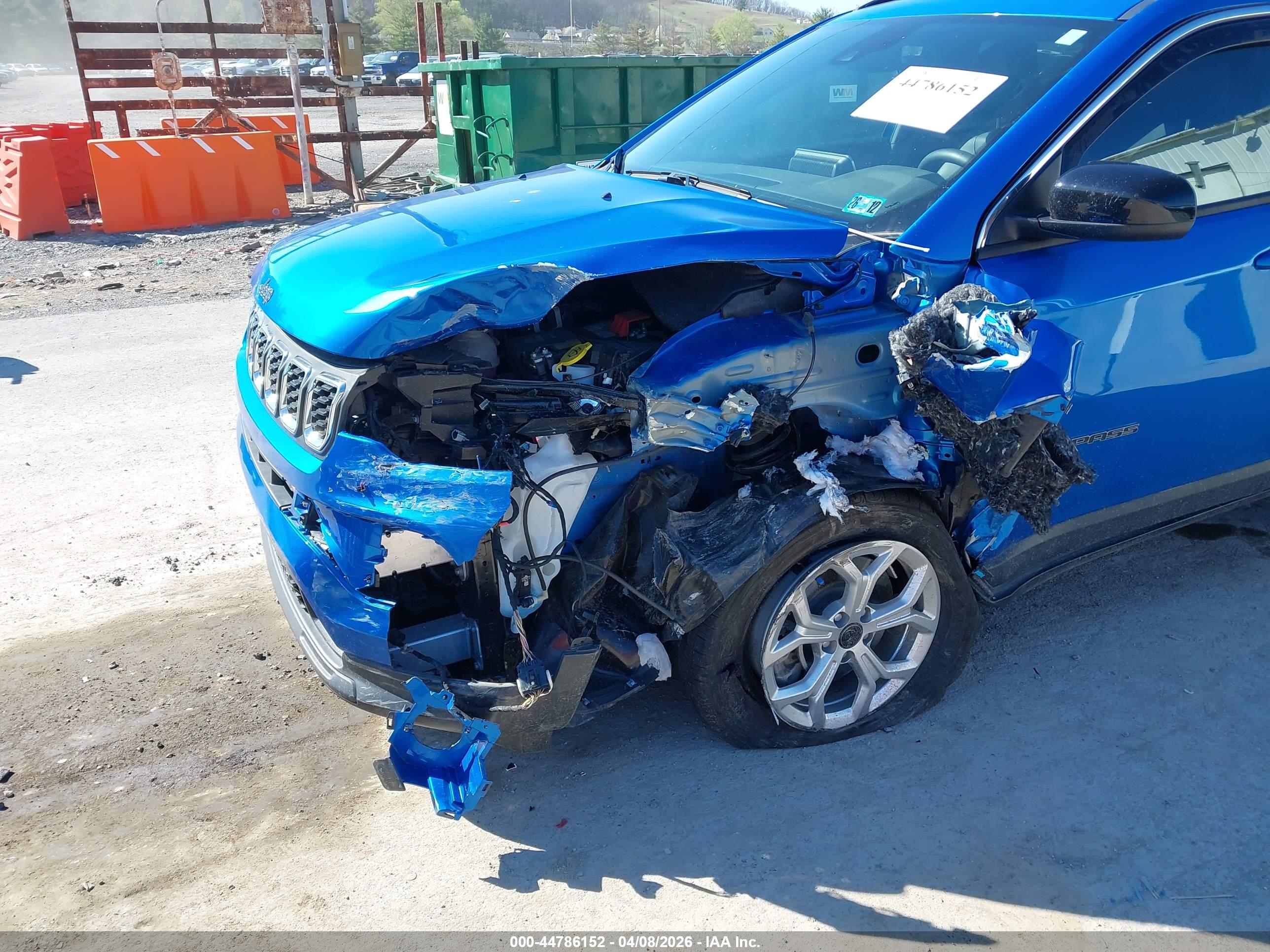 JEEP COMPASS image 6