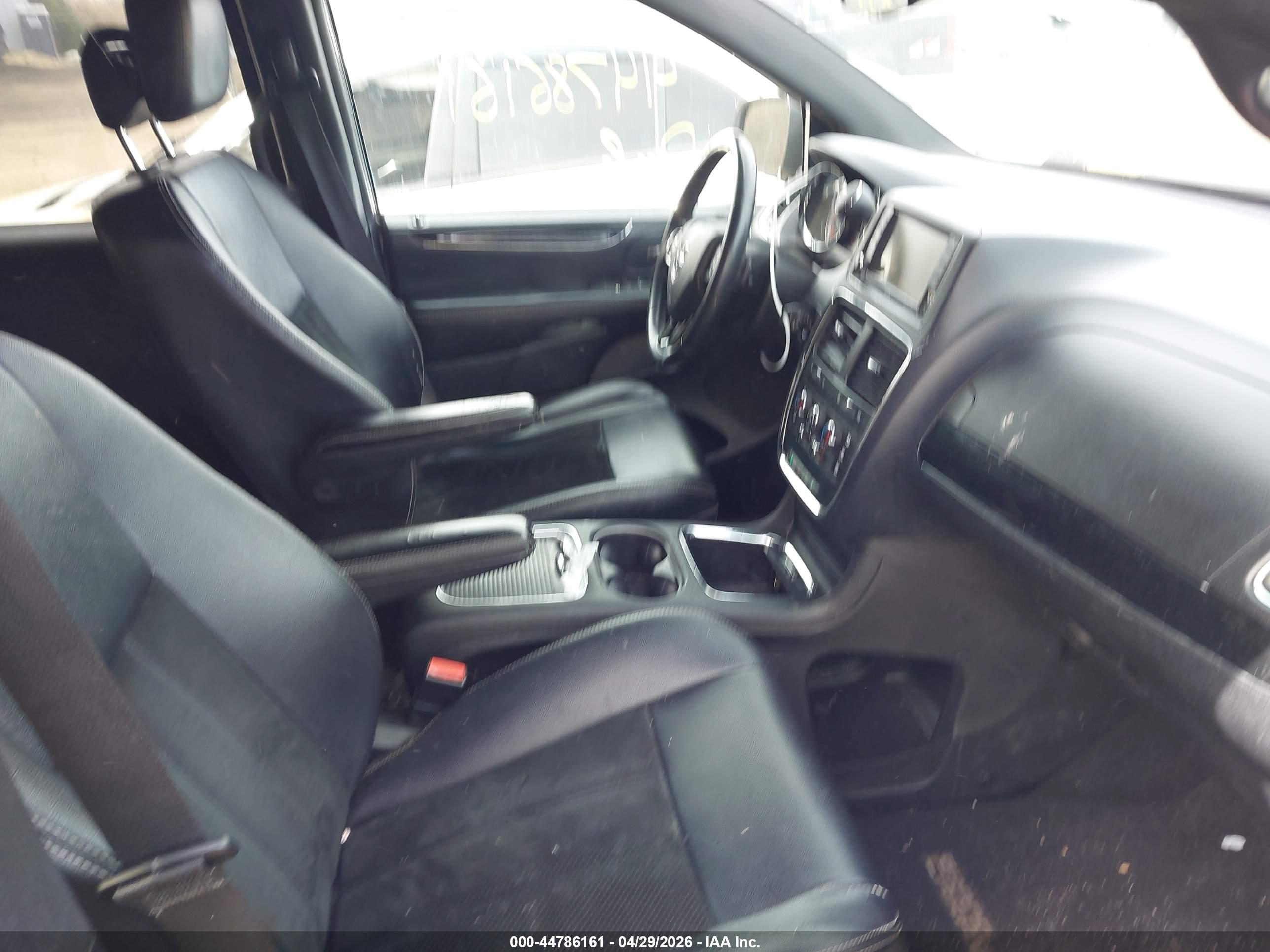 DODGE GRAND image 5
