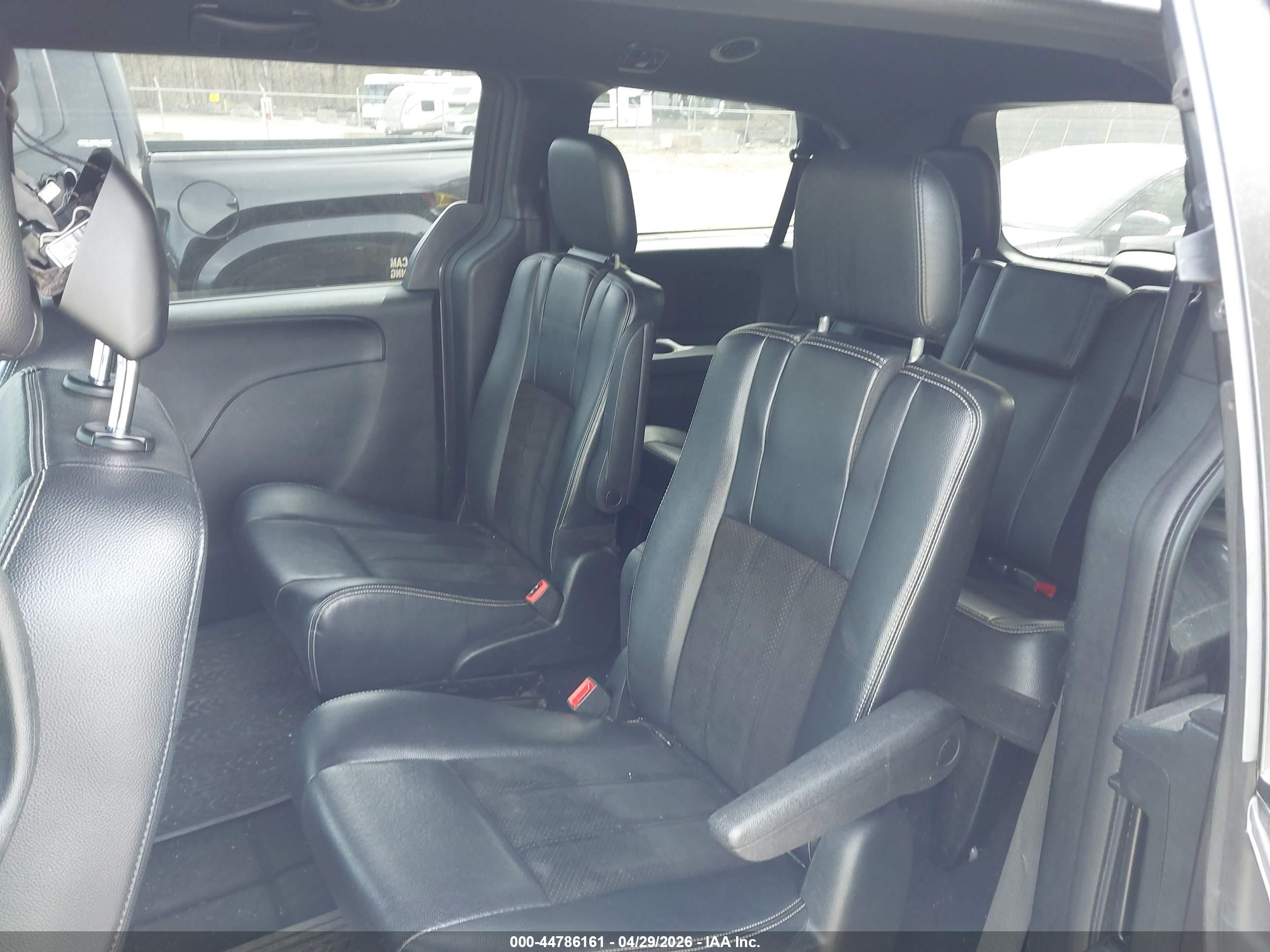 DODGE GRAND image 8