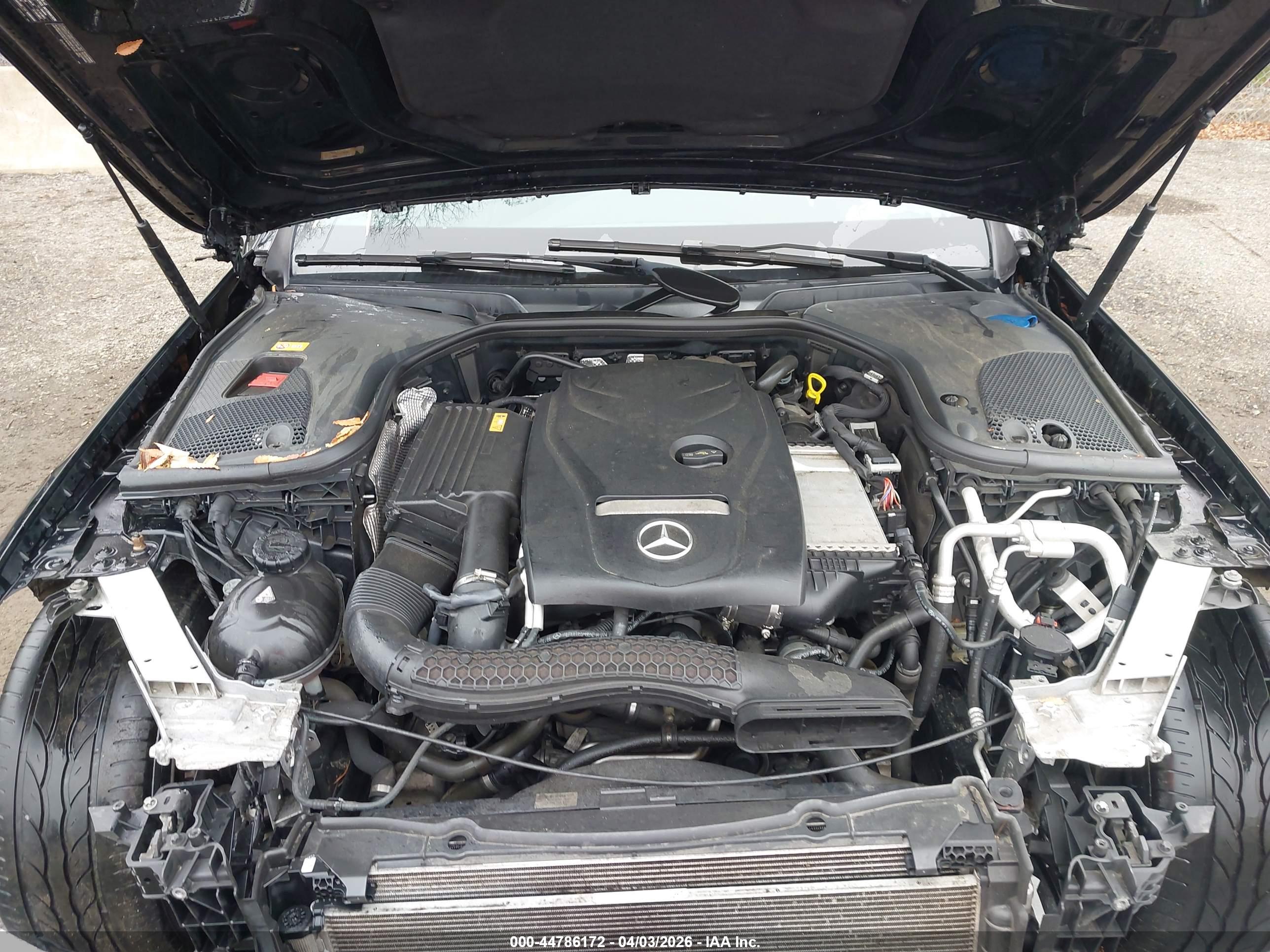 MERCEDES-BENZ E image 10