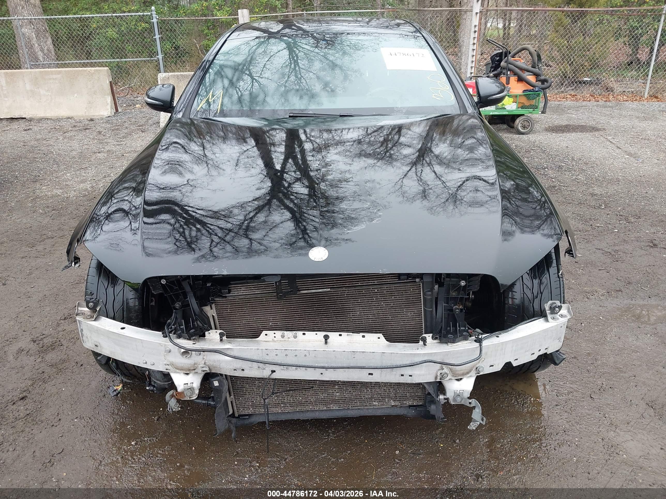 MERCEDES-BENZ E image 6