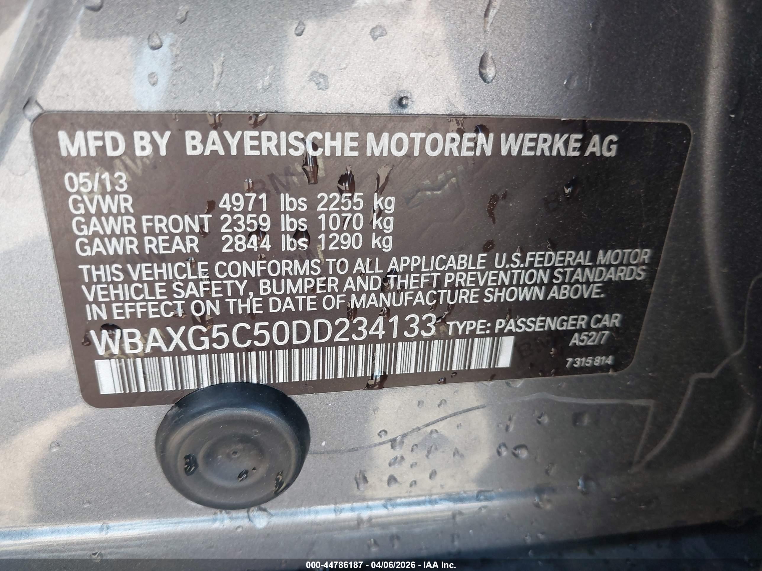 BMW 528I image 9