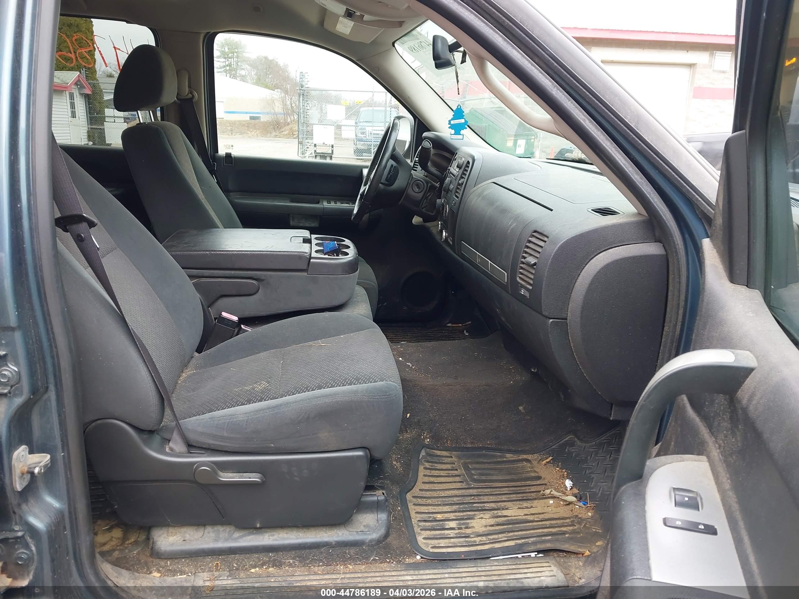 GMC SIERRA image 5