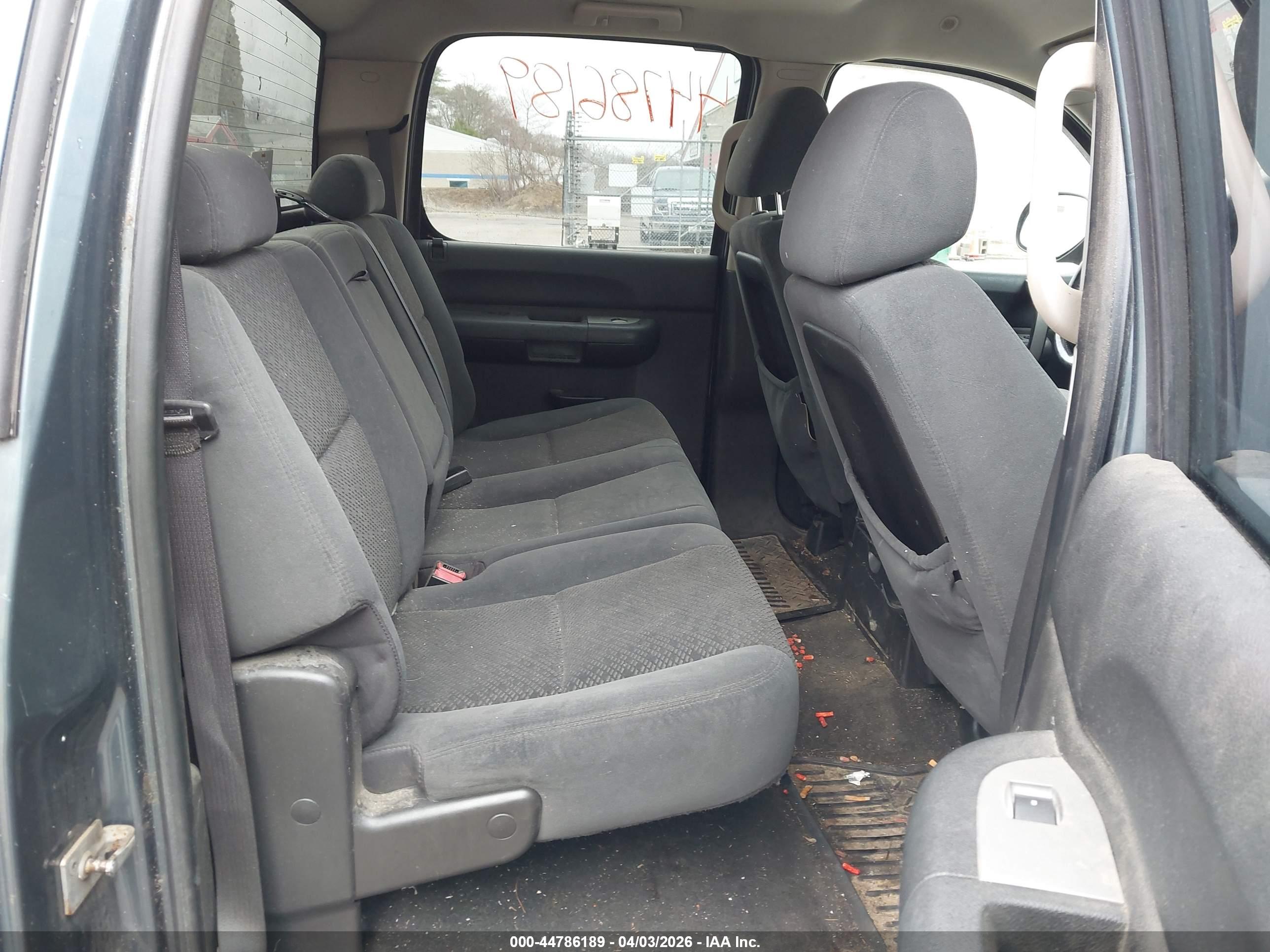 GMC SIERRA image 8