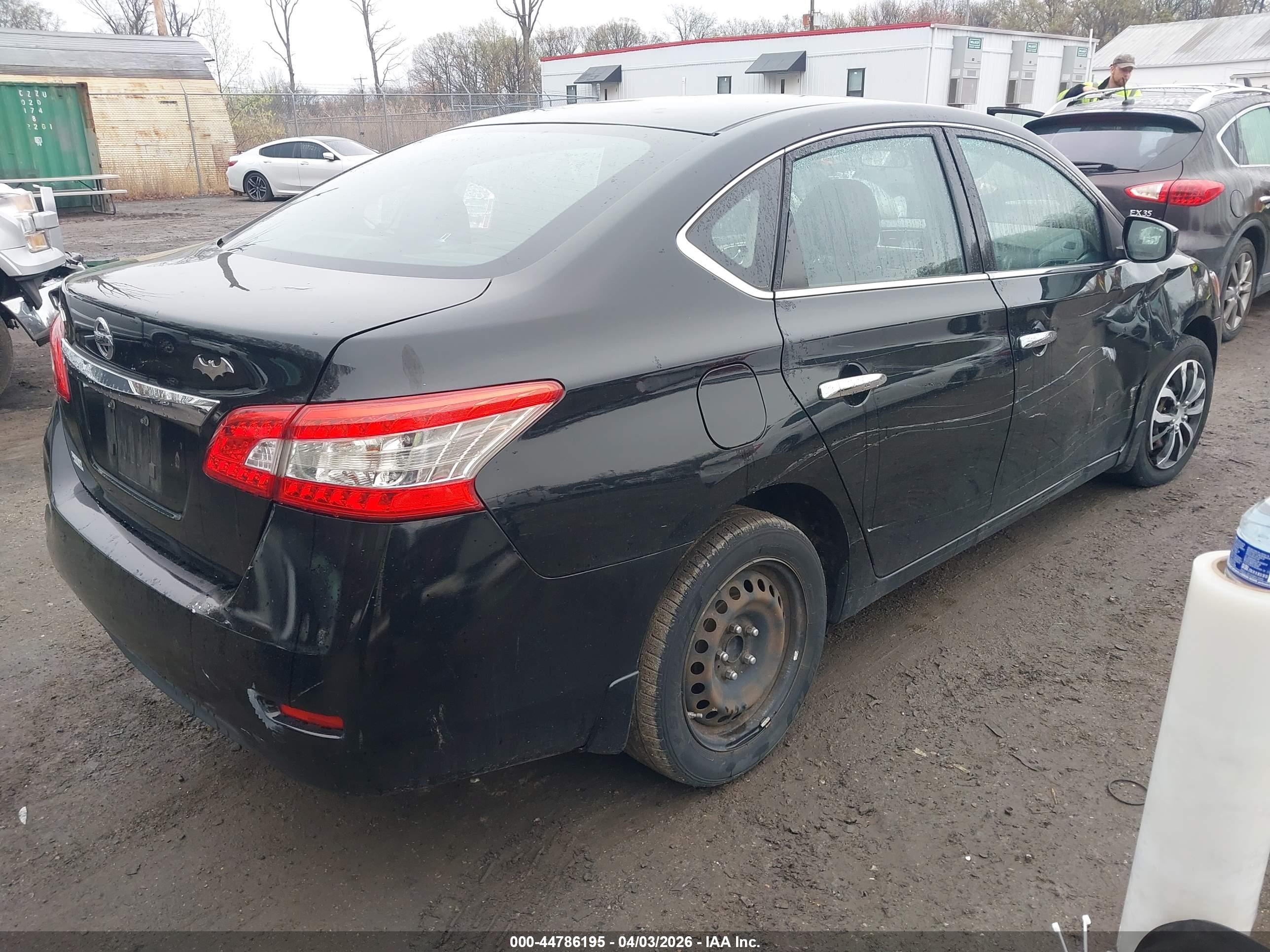 NISSAN SENTRA image 4