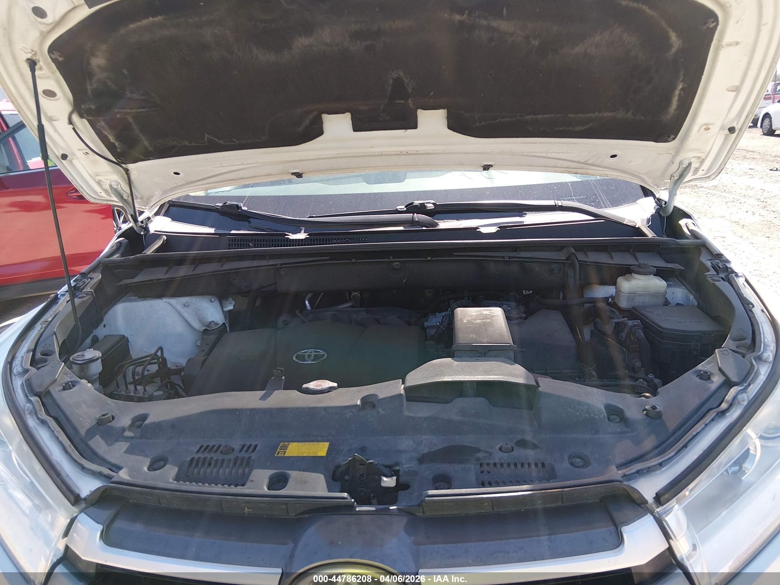 TOYOTA HIGHLANDER image 10
