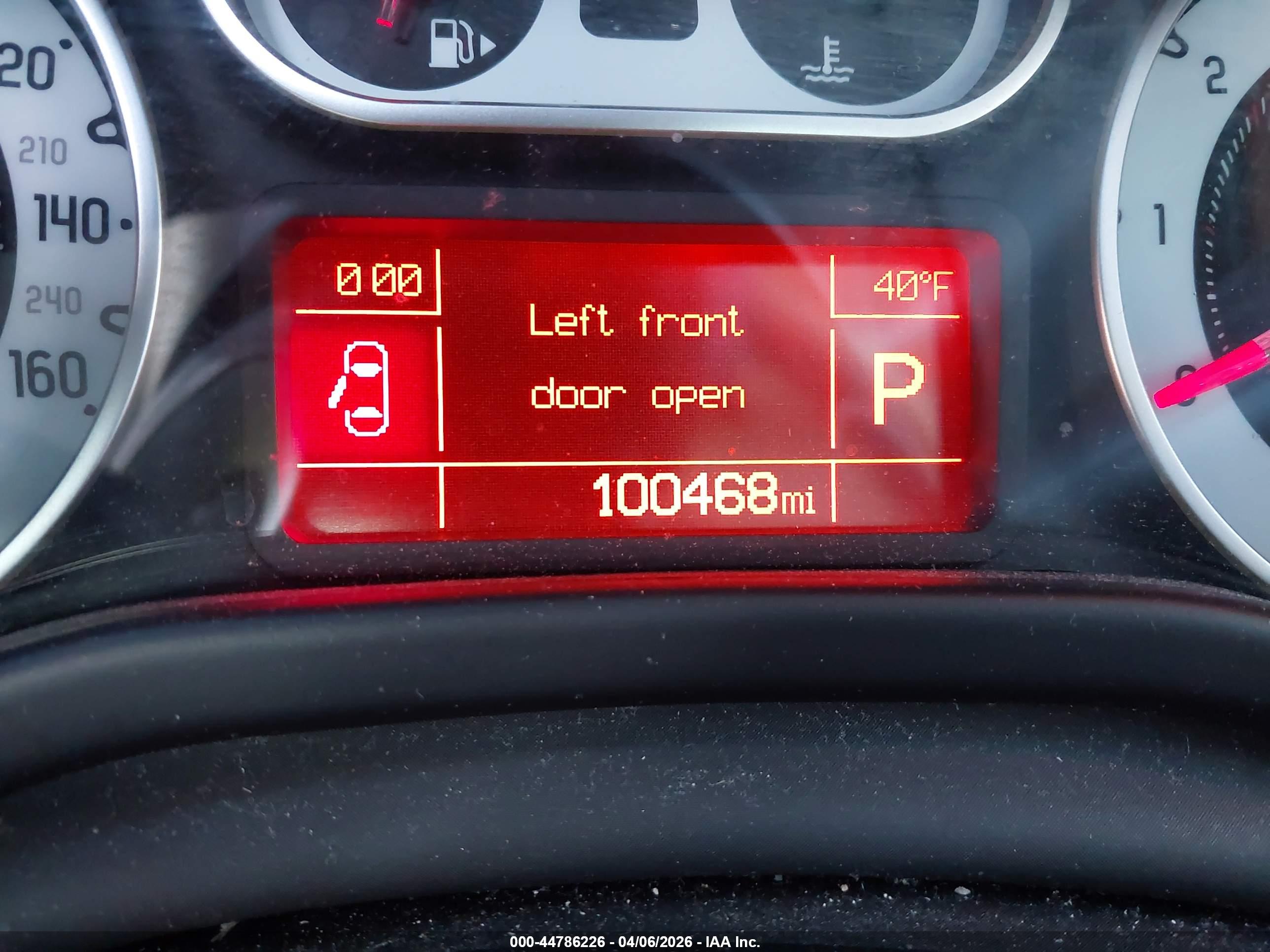 FIAT 500L image 7