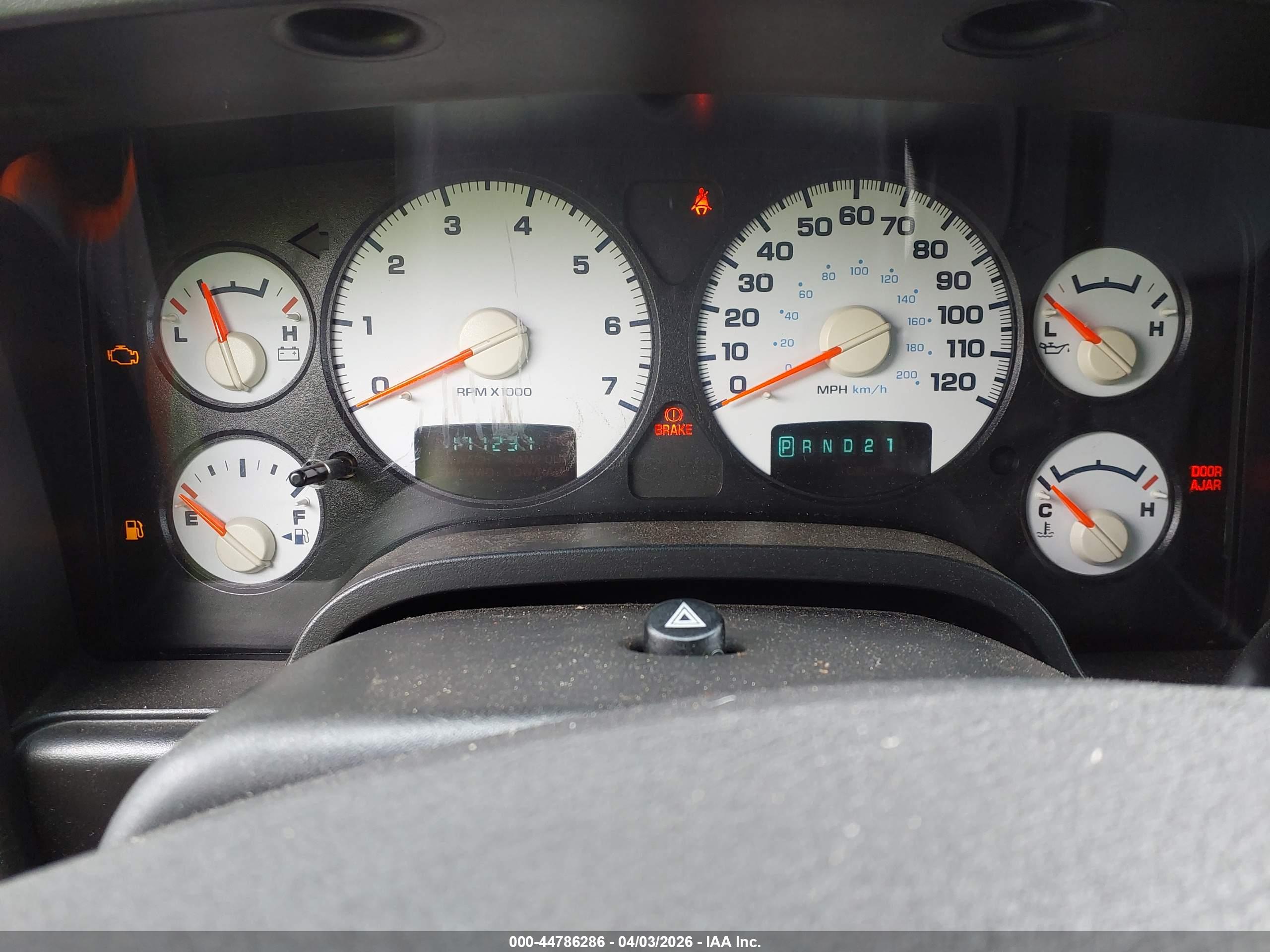 DODGE RAM image 7