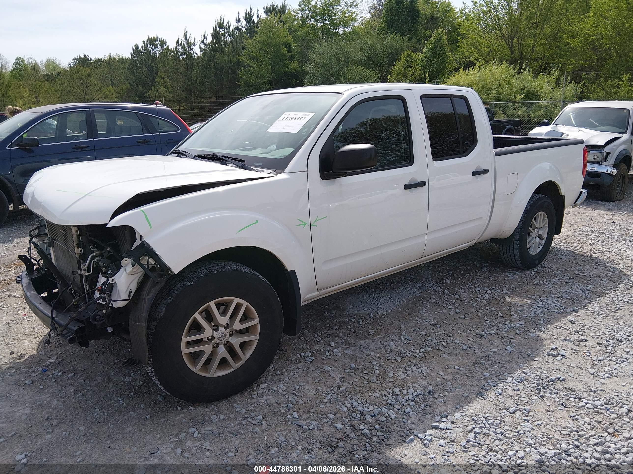 NISSAN FRONTIER image 2