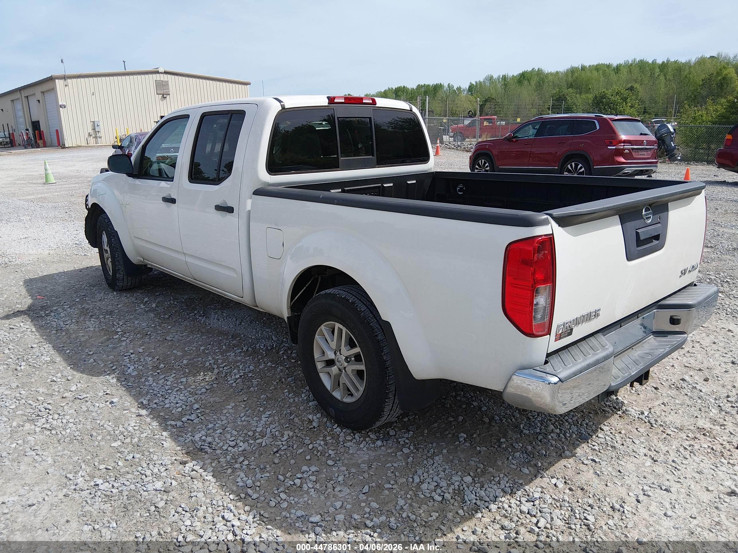 NISSAN FRONTIER image 3