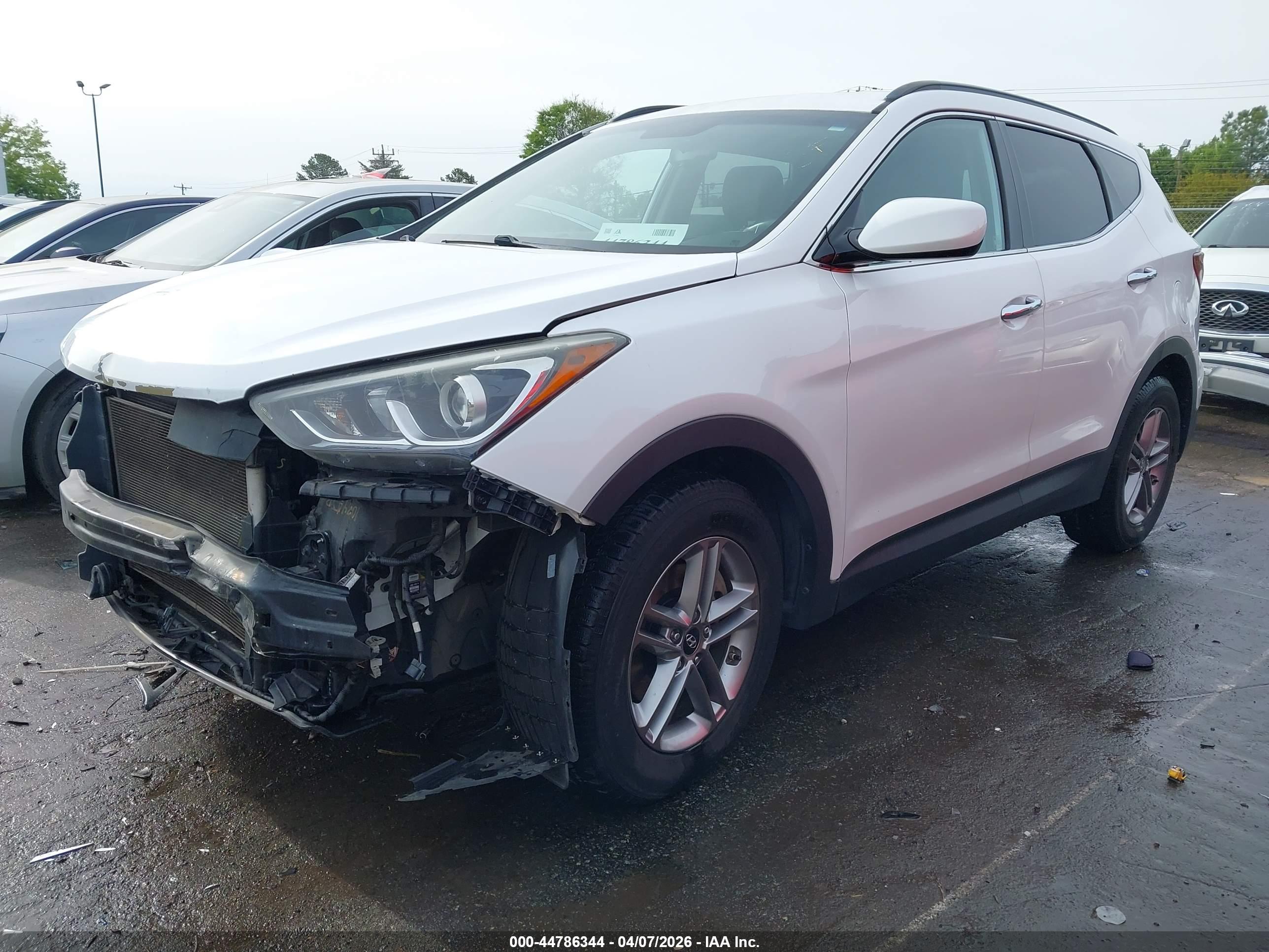 HYUNDAI SANTA image 2