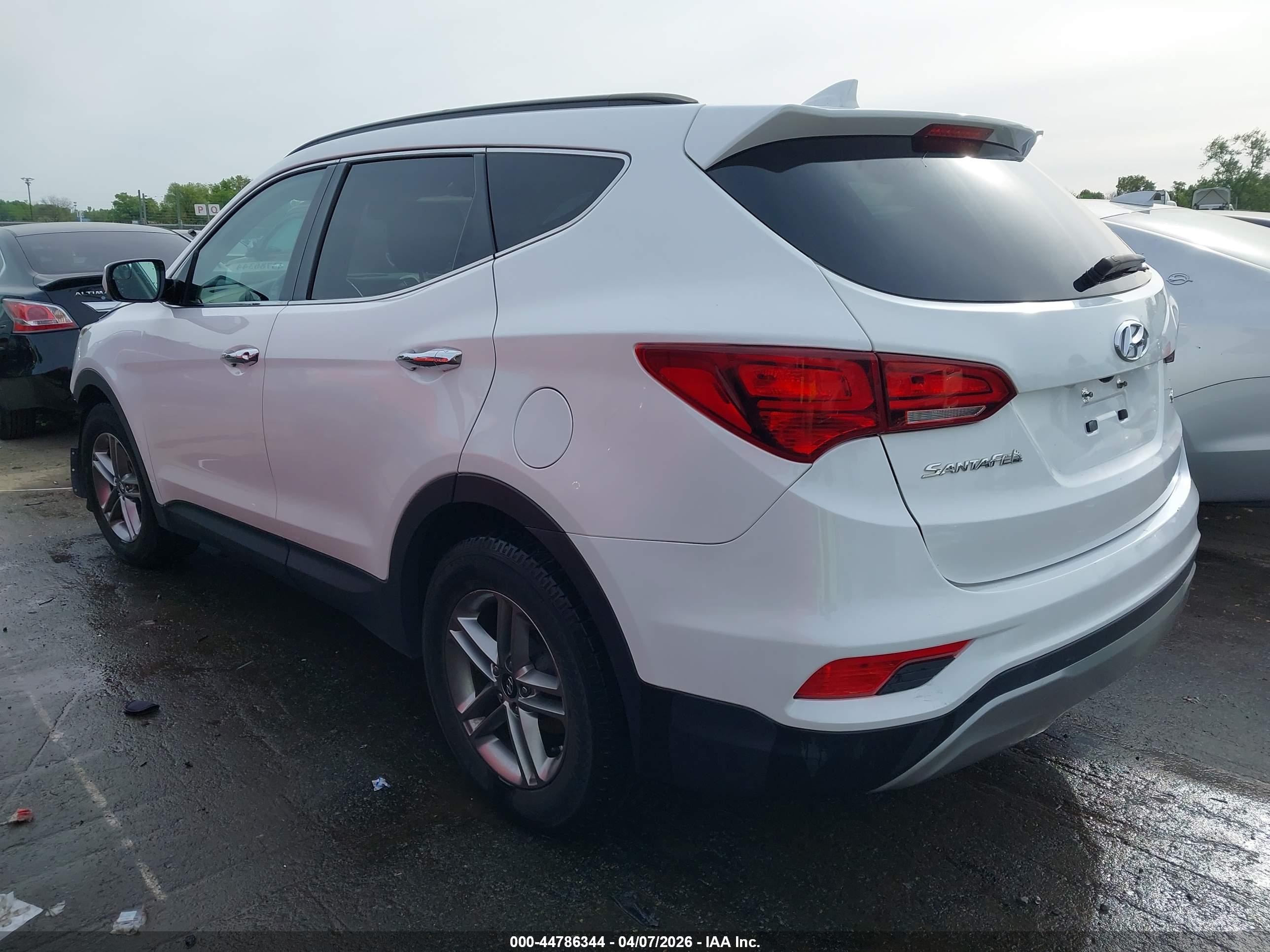 HYUNDAI SANTA image 3