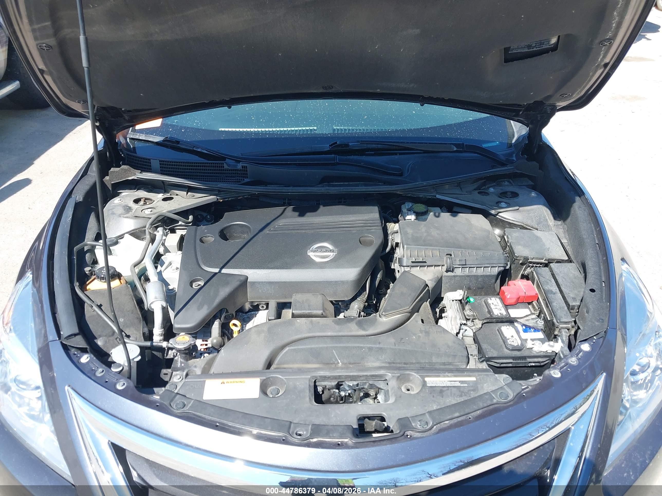 NISSAN ALTIMA image 10