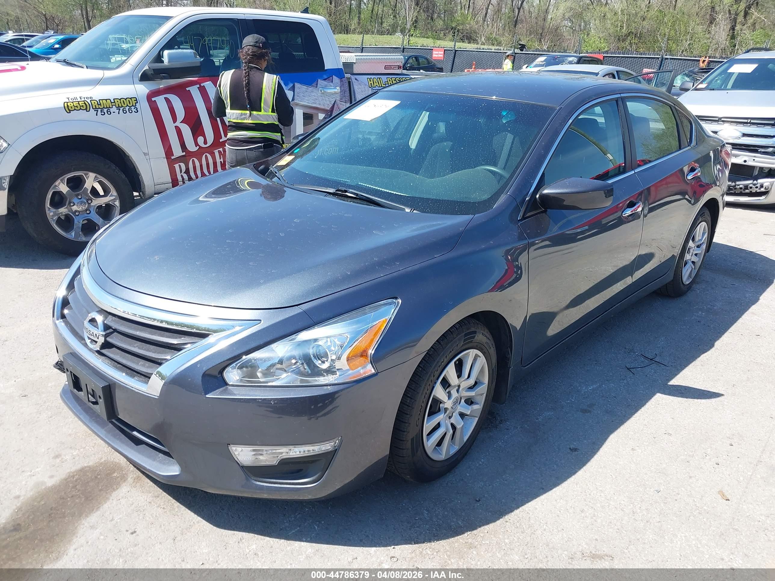 NISSAN ALTIMA image 2