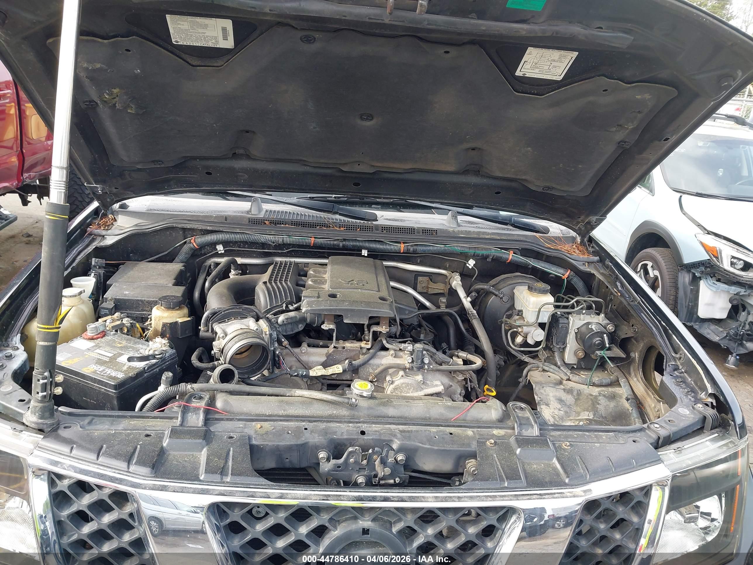NISSAN FRONTIER image 10