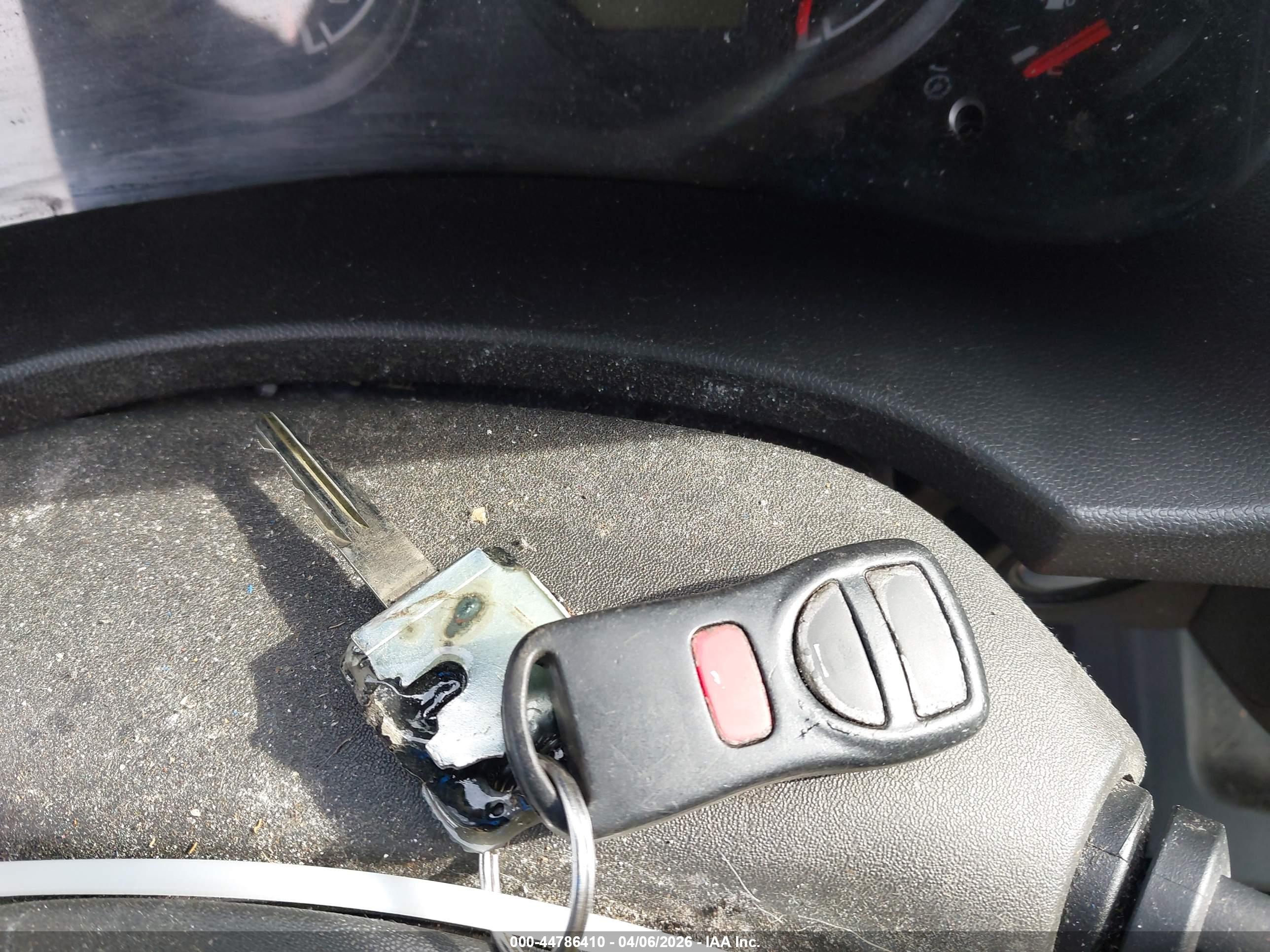 NISSAN FRONTIER image 11