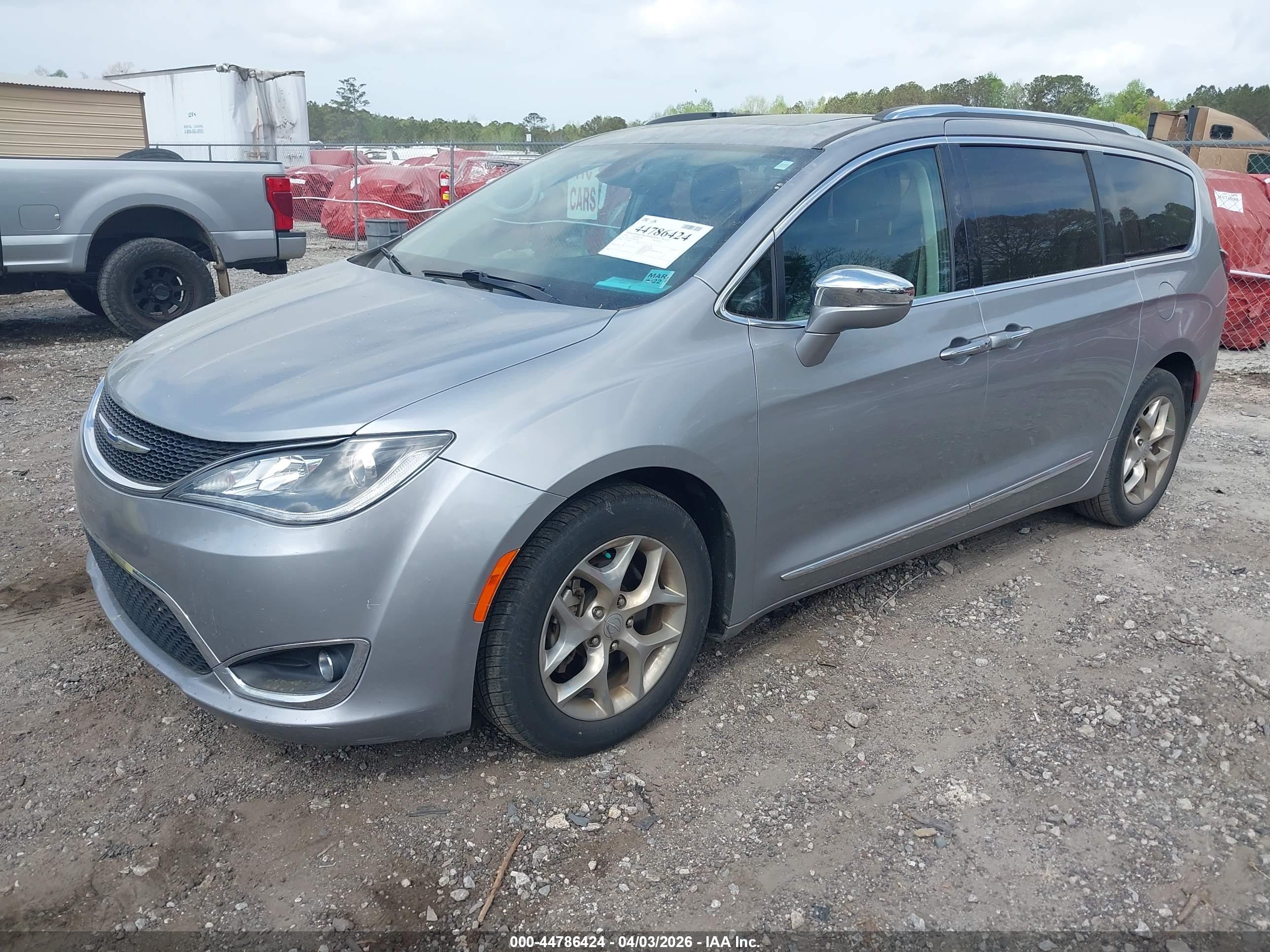 CHRYSLER PACIFICA image 2