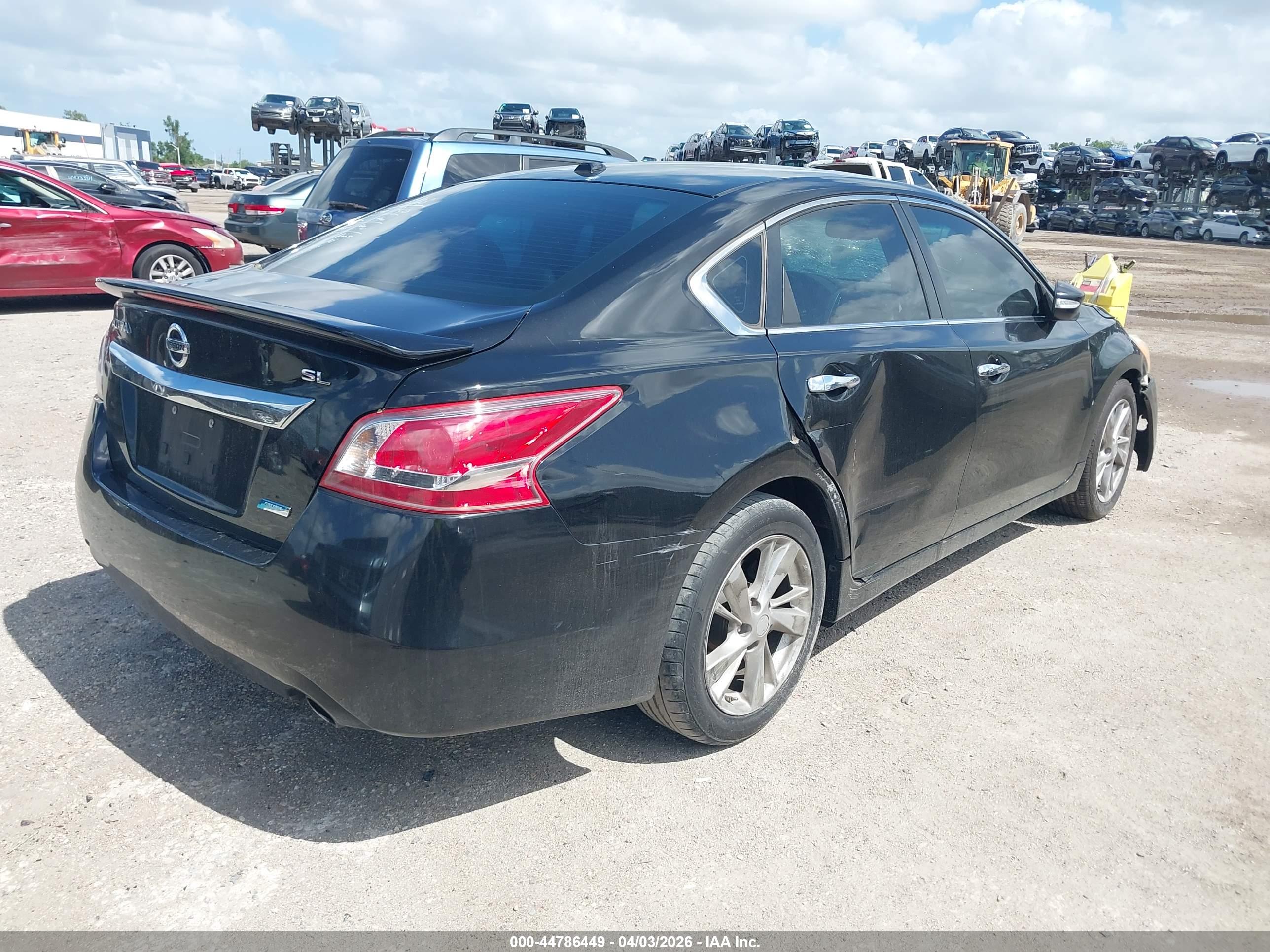 NISSAN ALTIMA image 4