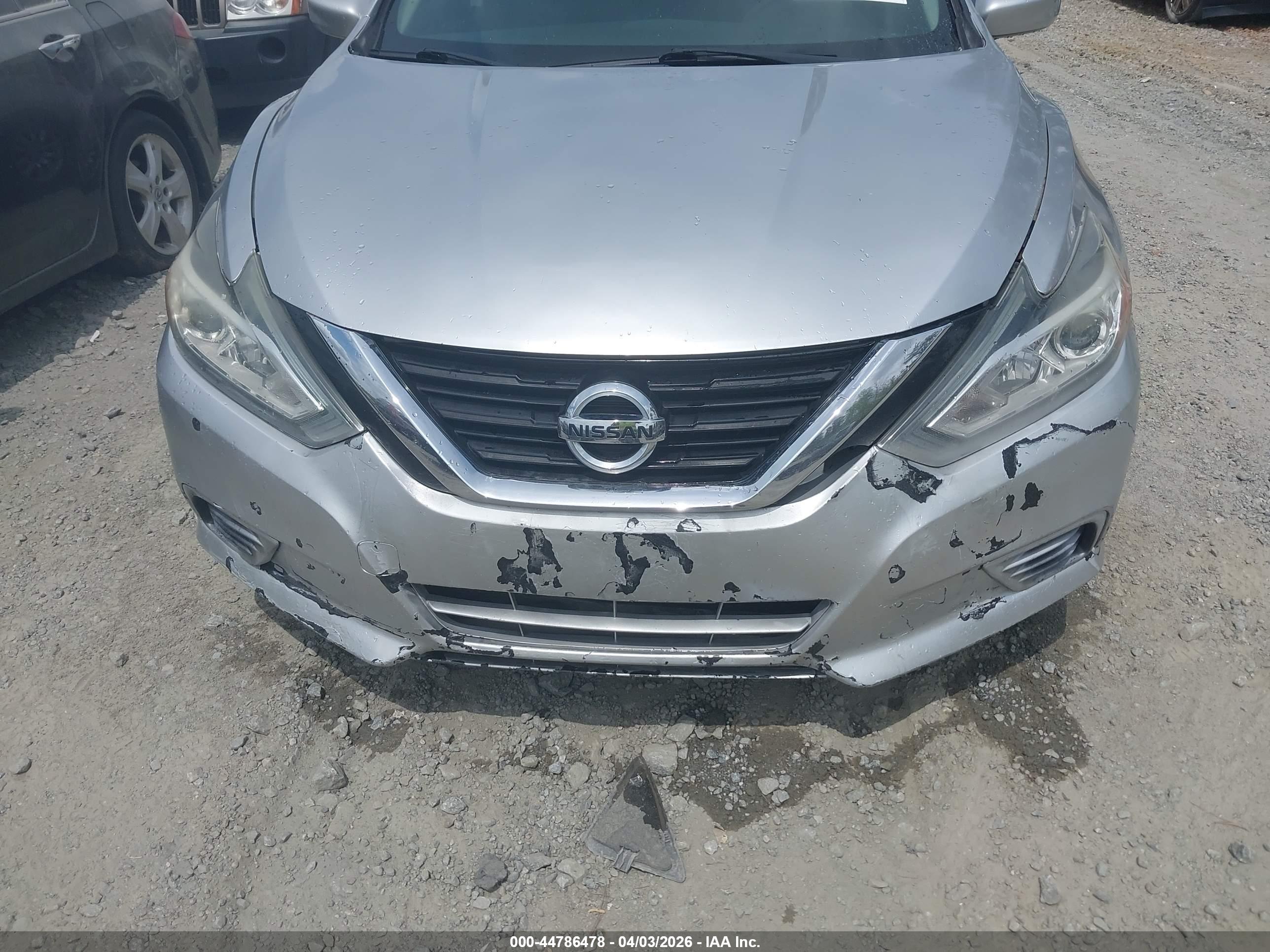 NISSAN ALTIMA image 6