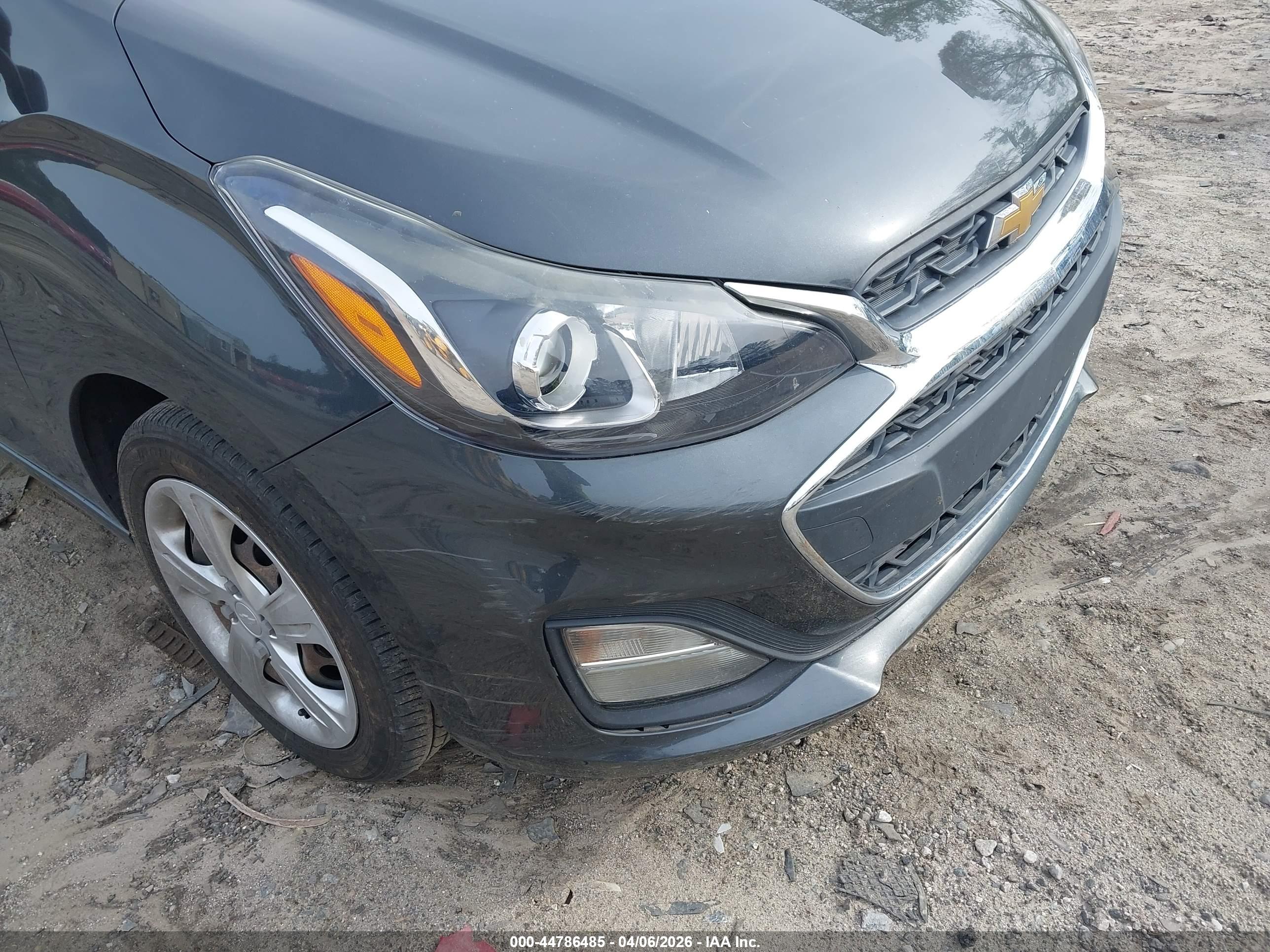 CHEVROLET SPARK image 6