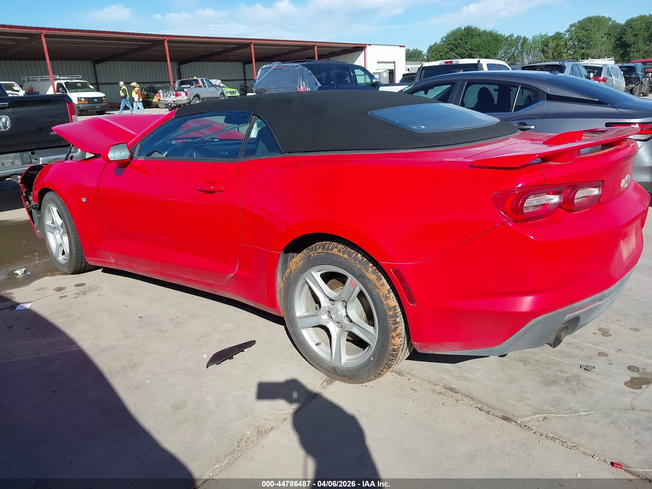 CHEVROLET CAMARO image 3