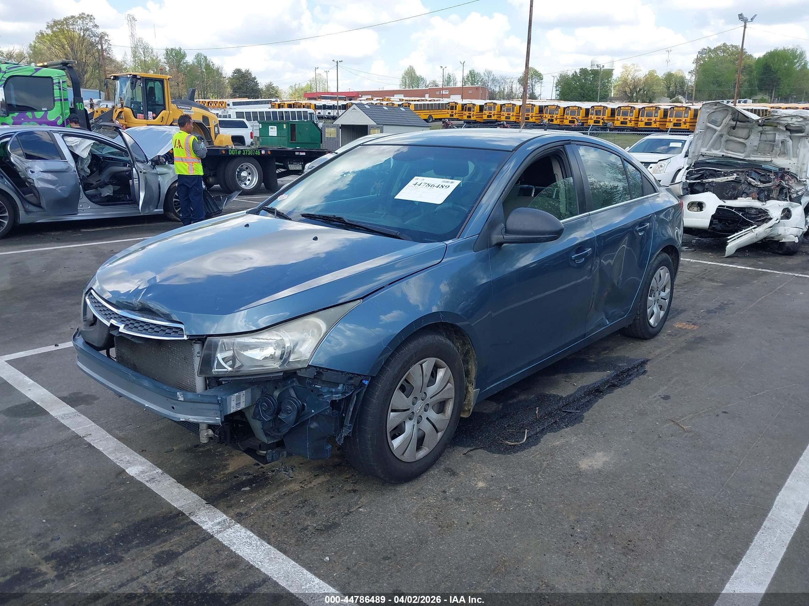 CHEVROLET CRUZE image 2