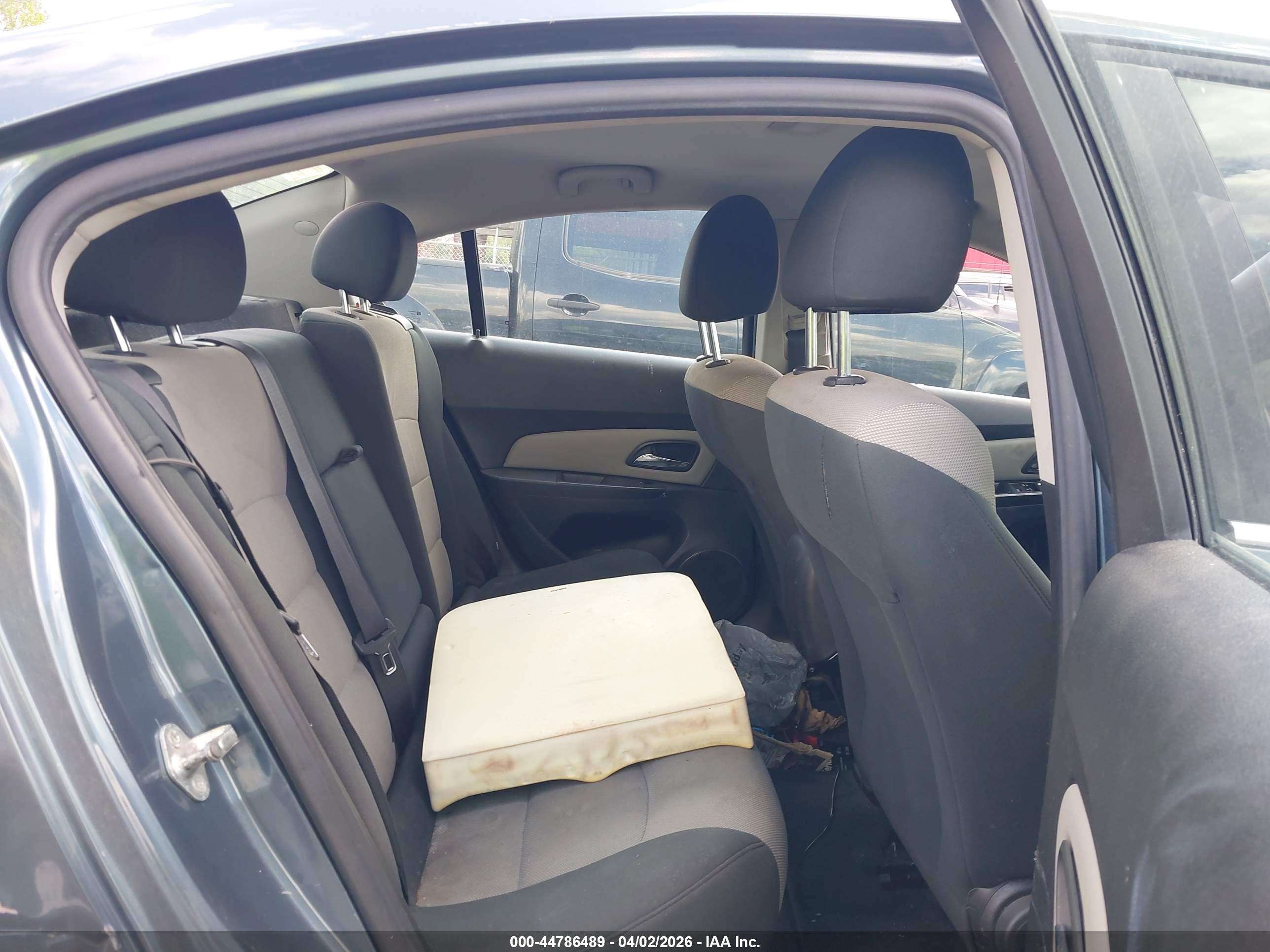 CHEVROLET CRUZE image 8