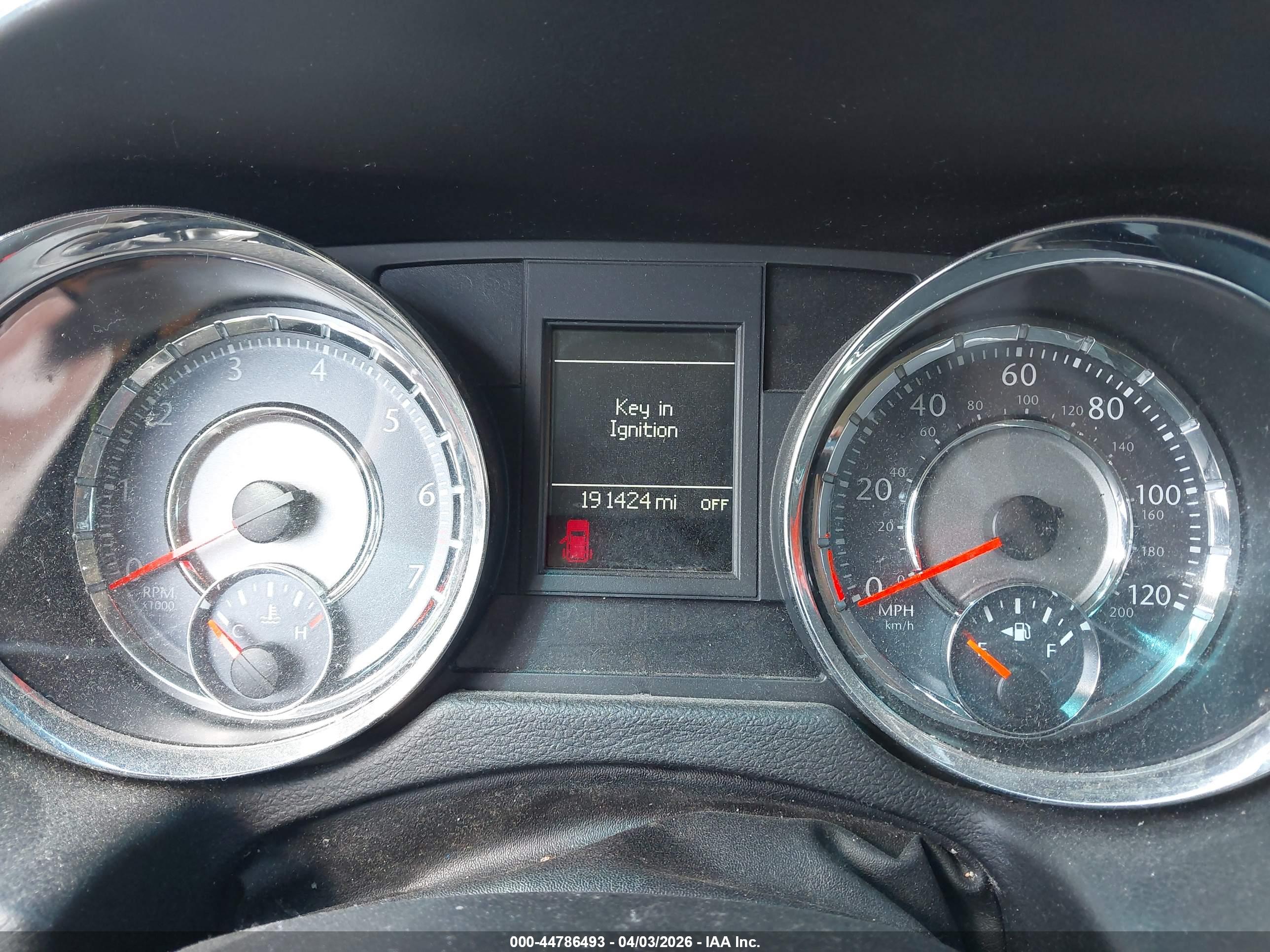 CHRYSLER TOWN image 7