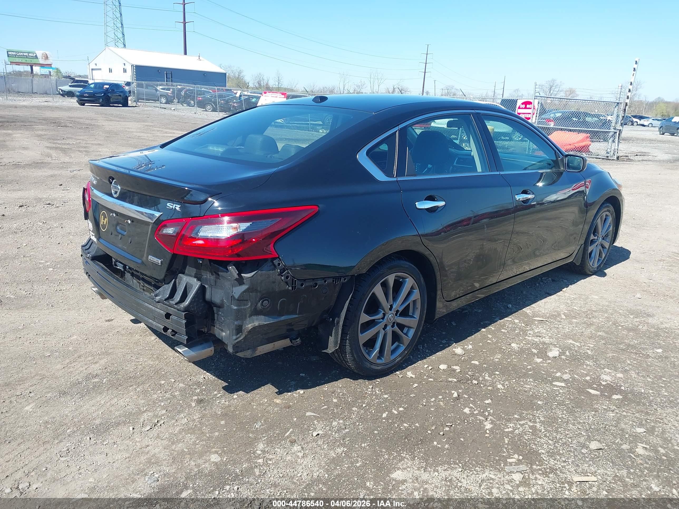 NISSAN ALTIMA image 4