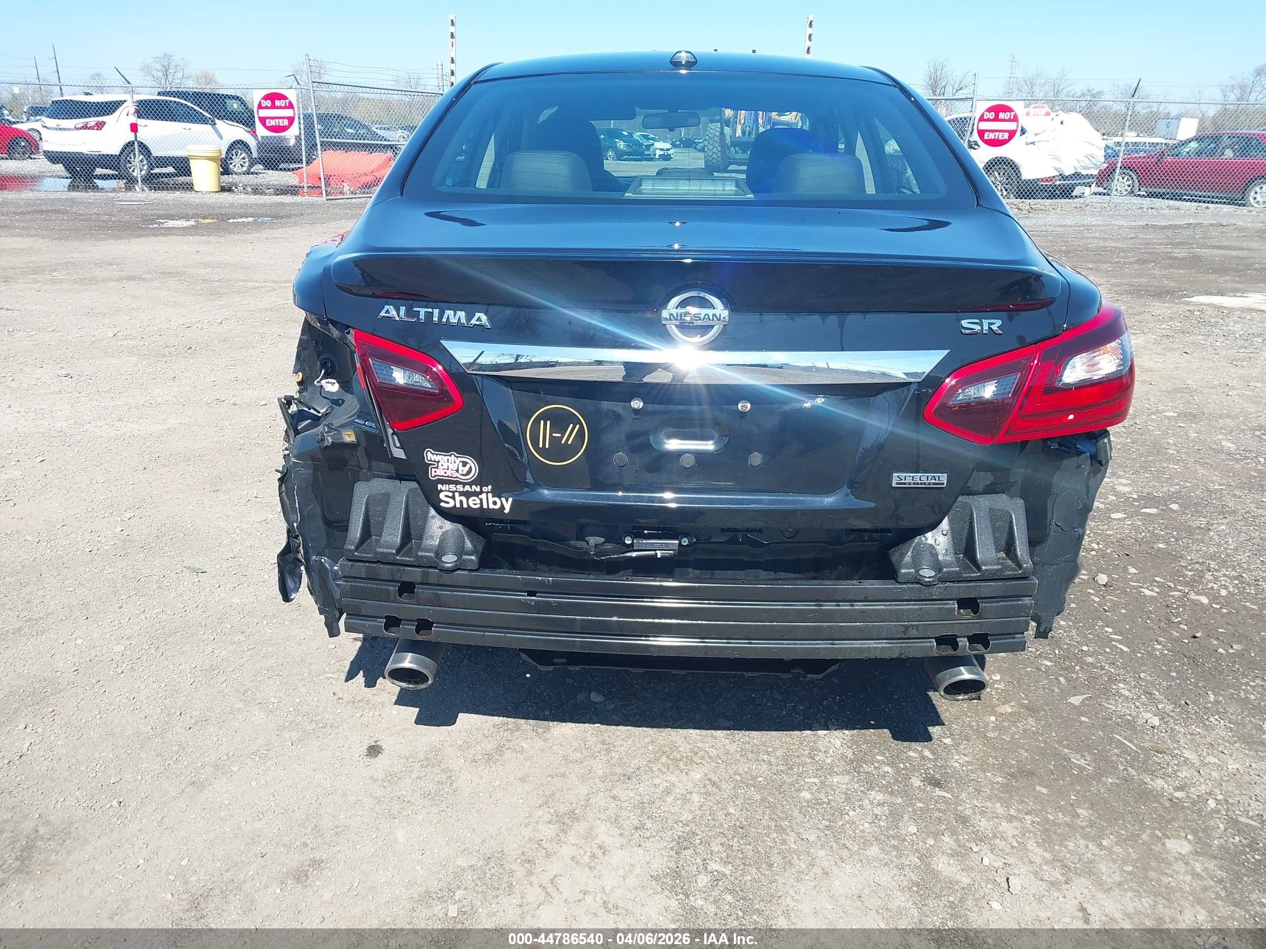 NISSAN ALTIMA image 6