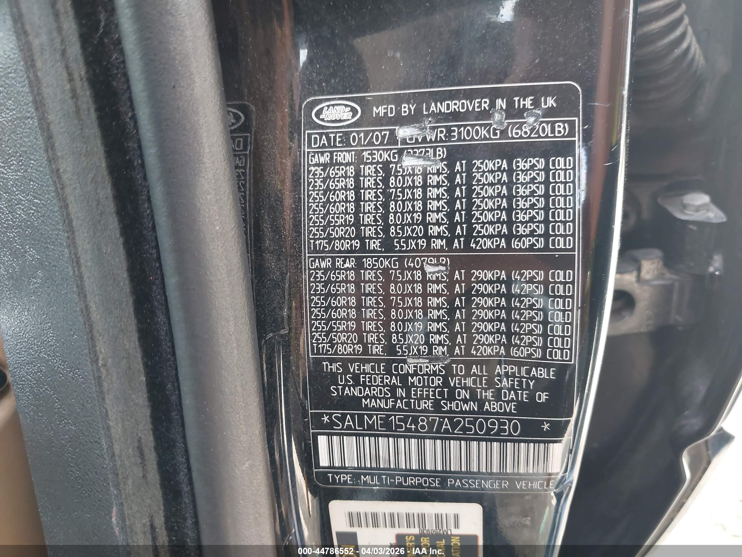 LAND ROVER image 9