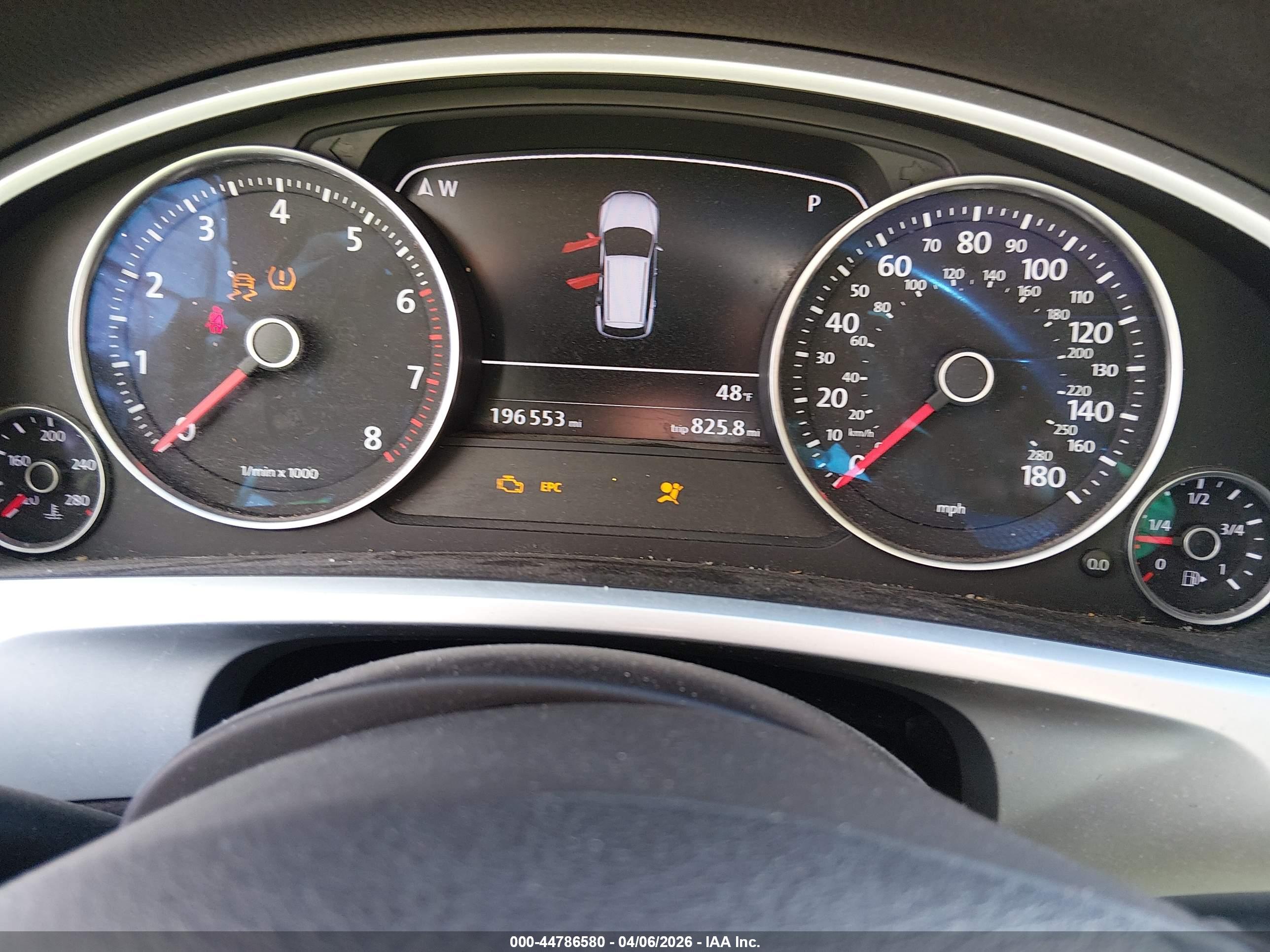 VOLKSWAGEN TOUAREG image 7