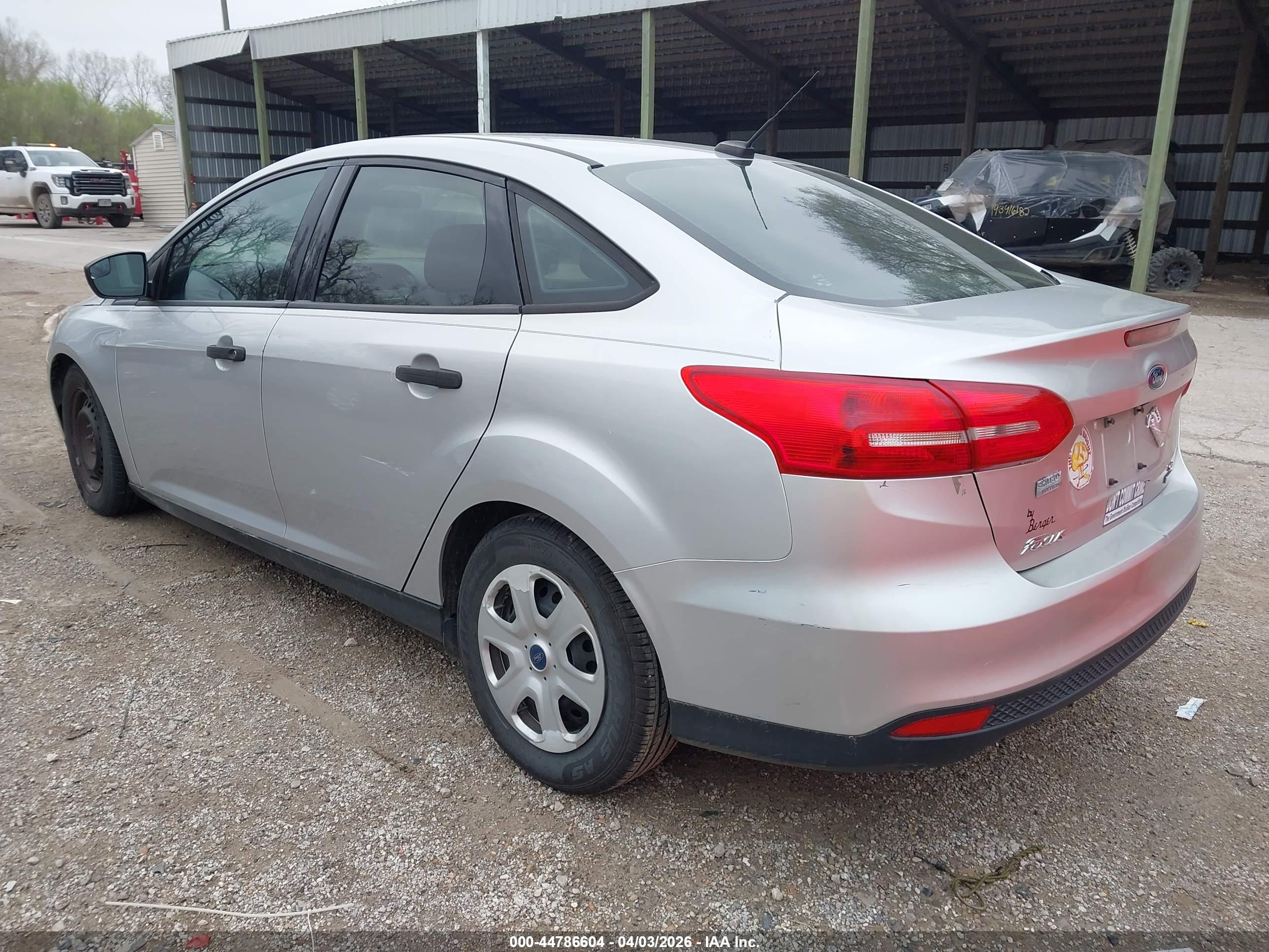FORD FOCUS image 3
